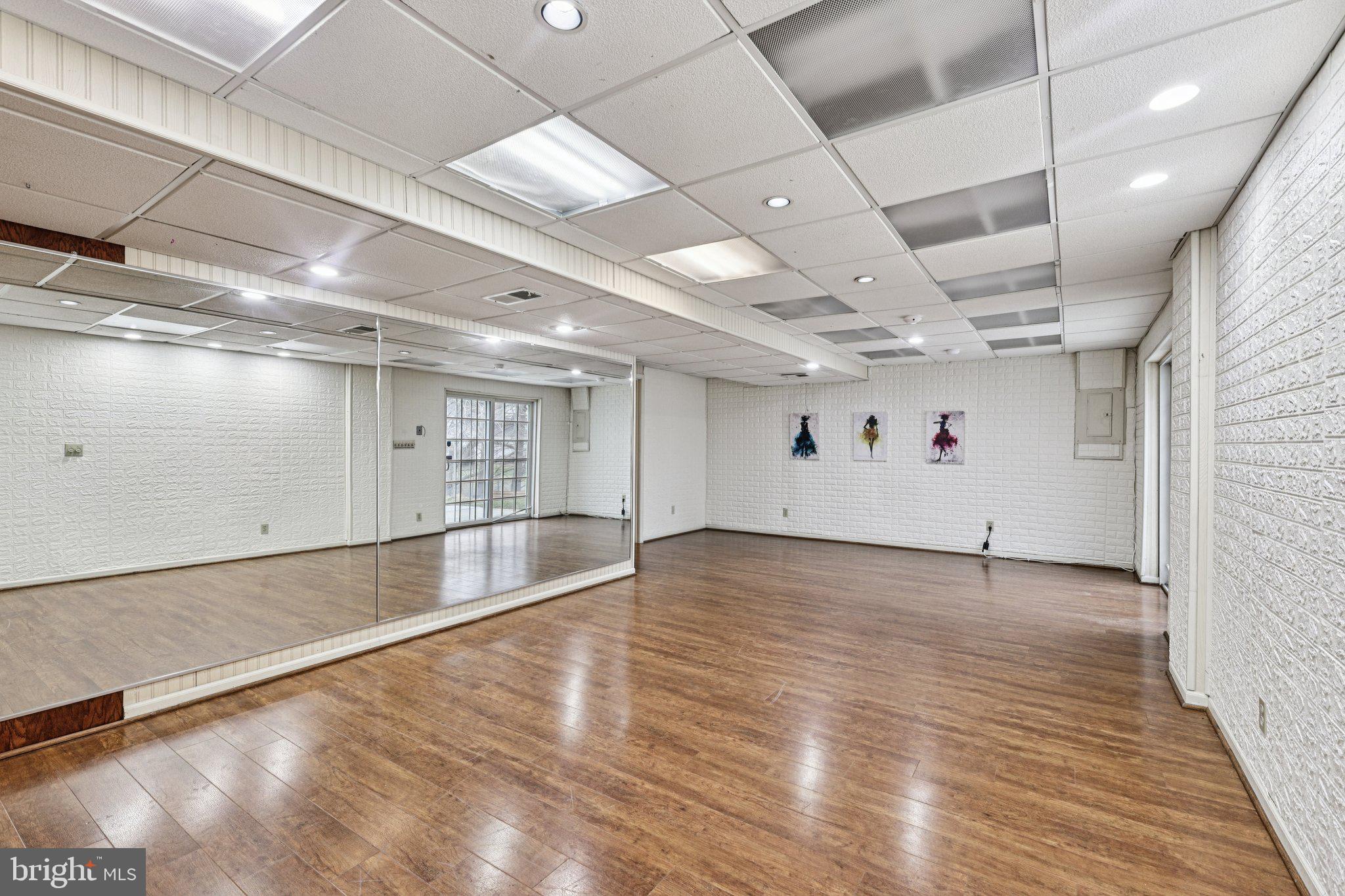 MILL CREEK SOUTH - Residential