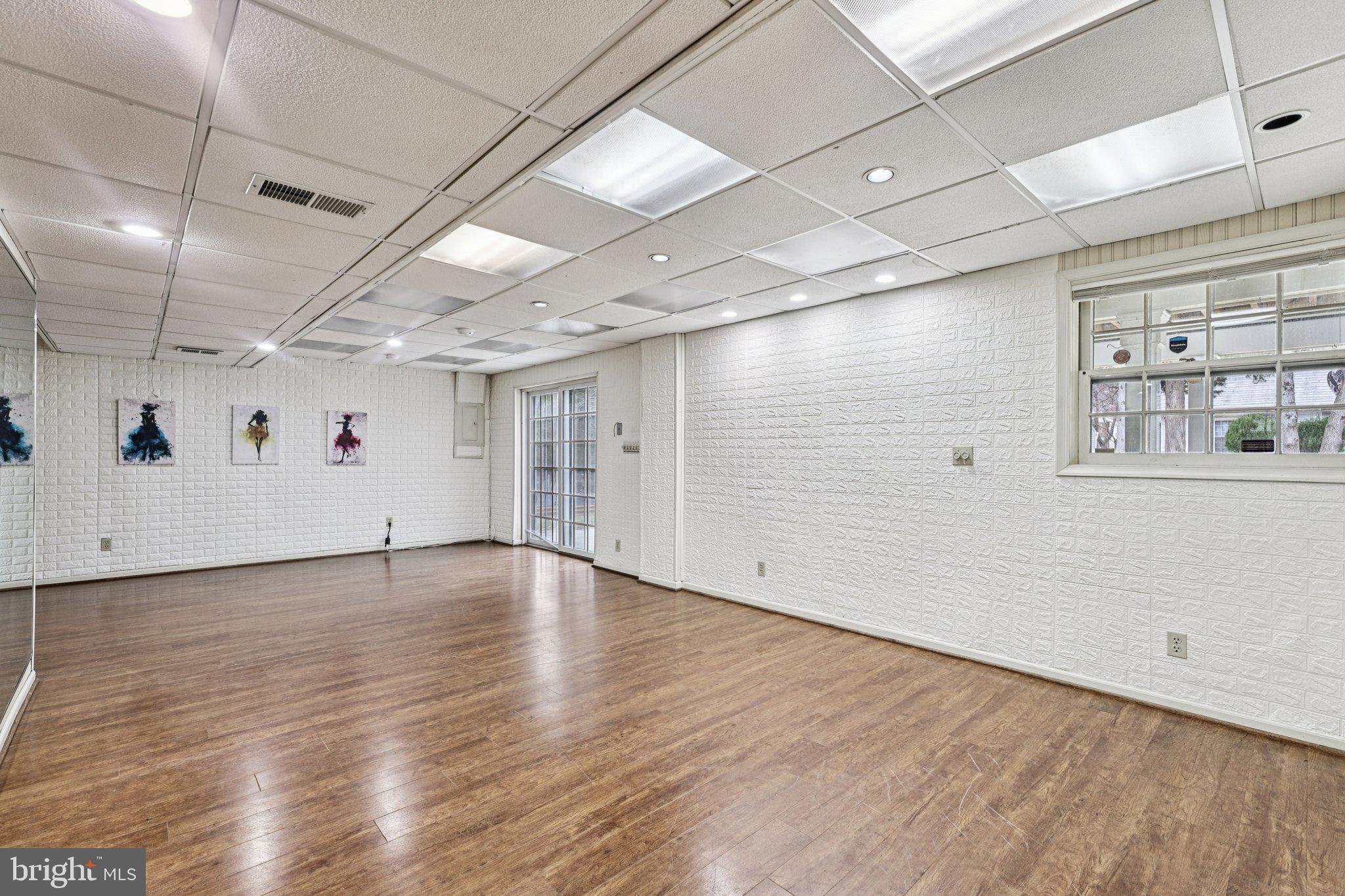 MILL CREEK SOUTH - Residential