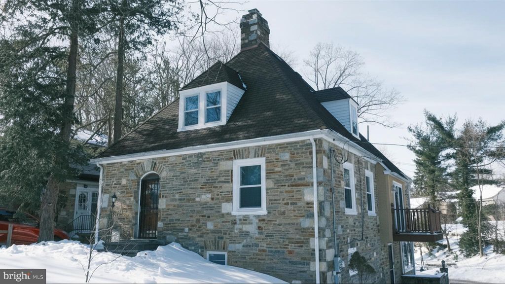 Photo of 1058 Huntingdon Pike, HUNTINGDON VALLEY, PA 19006 (MLS # PAMC2163906)