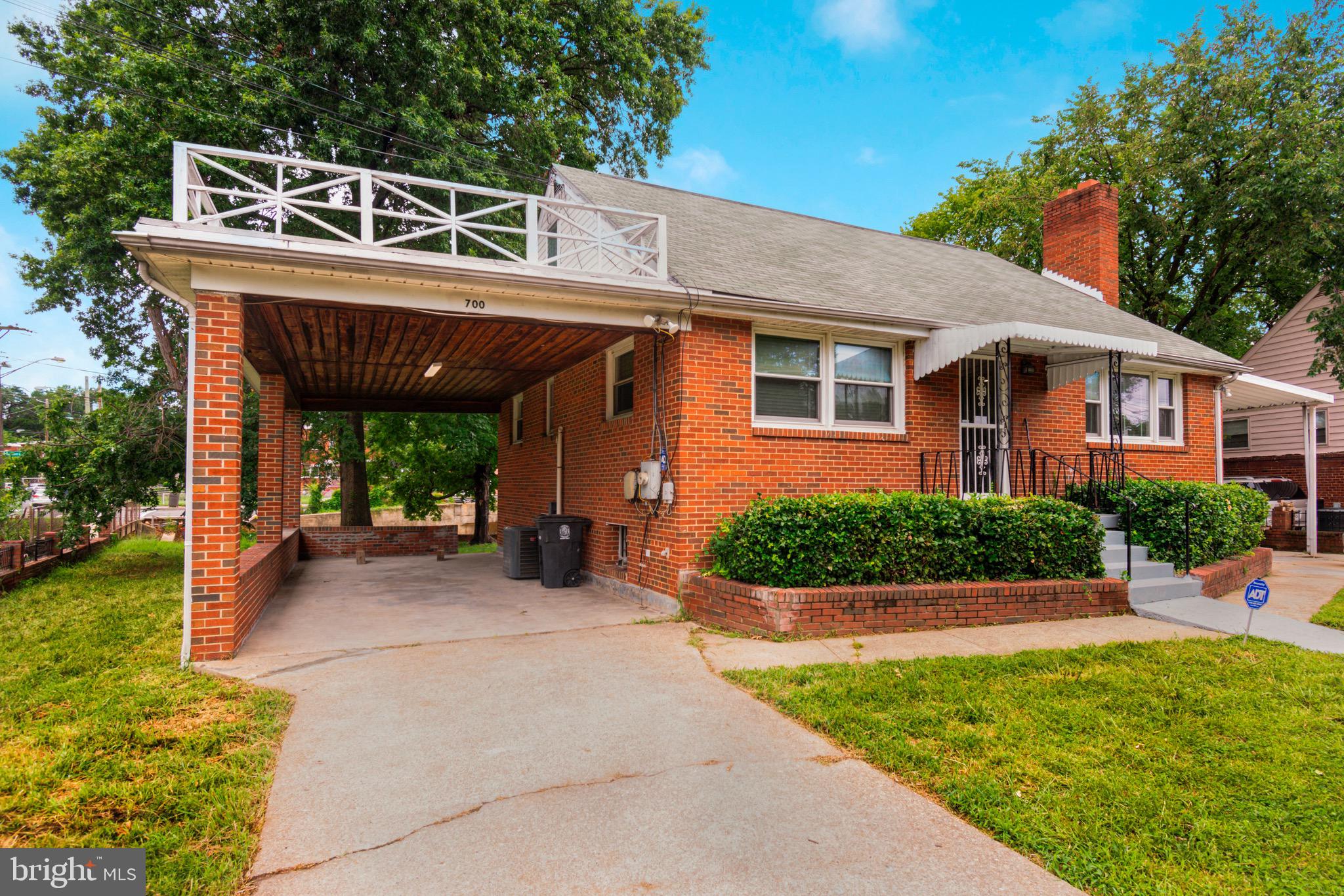 GLASSMANOR - Residential