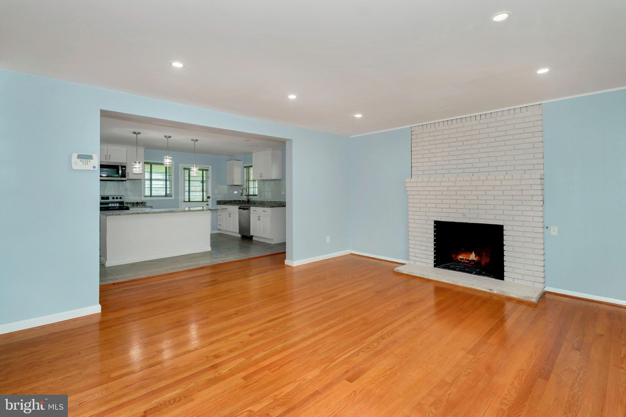 GLASSMANOR - Residential