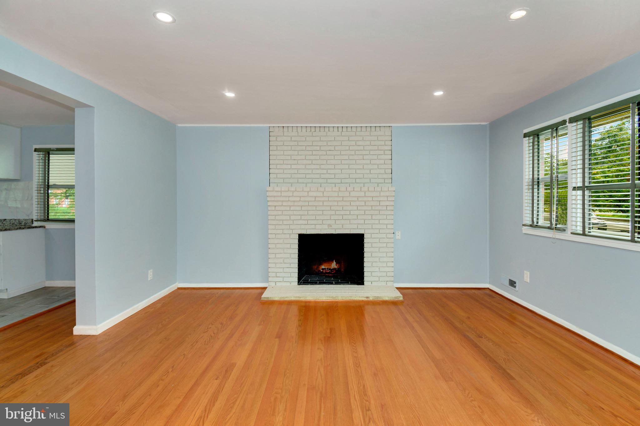 GLASSMANOR - Residential