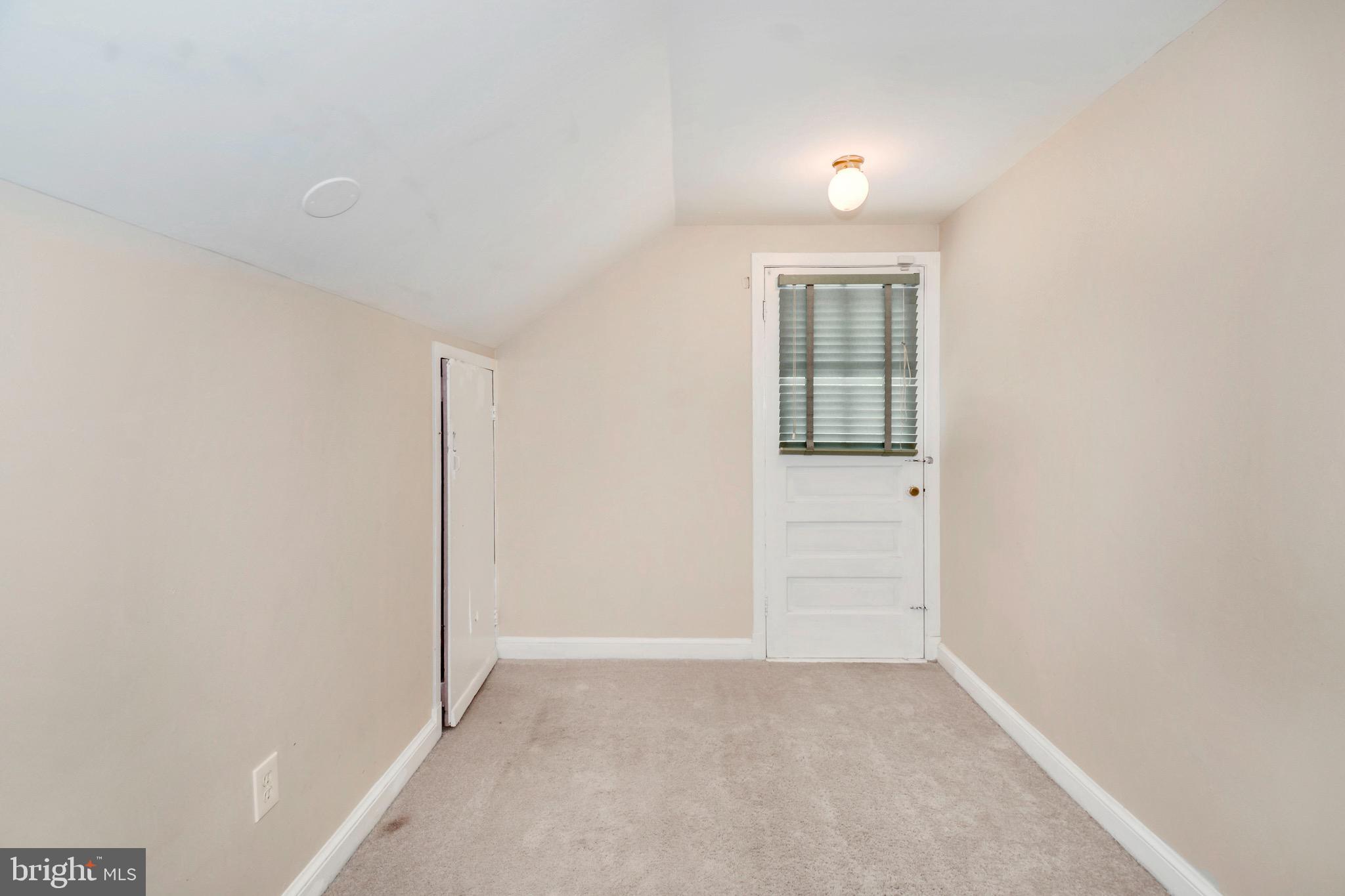 GLASSMANOR - Residential