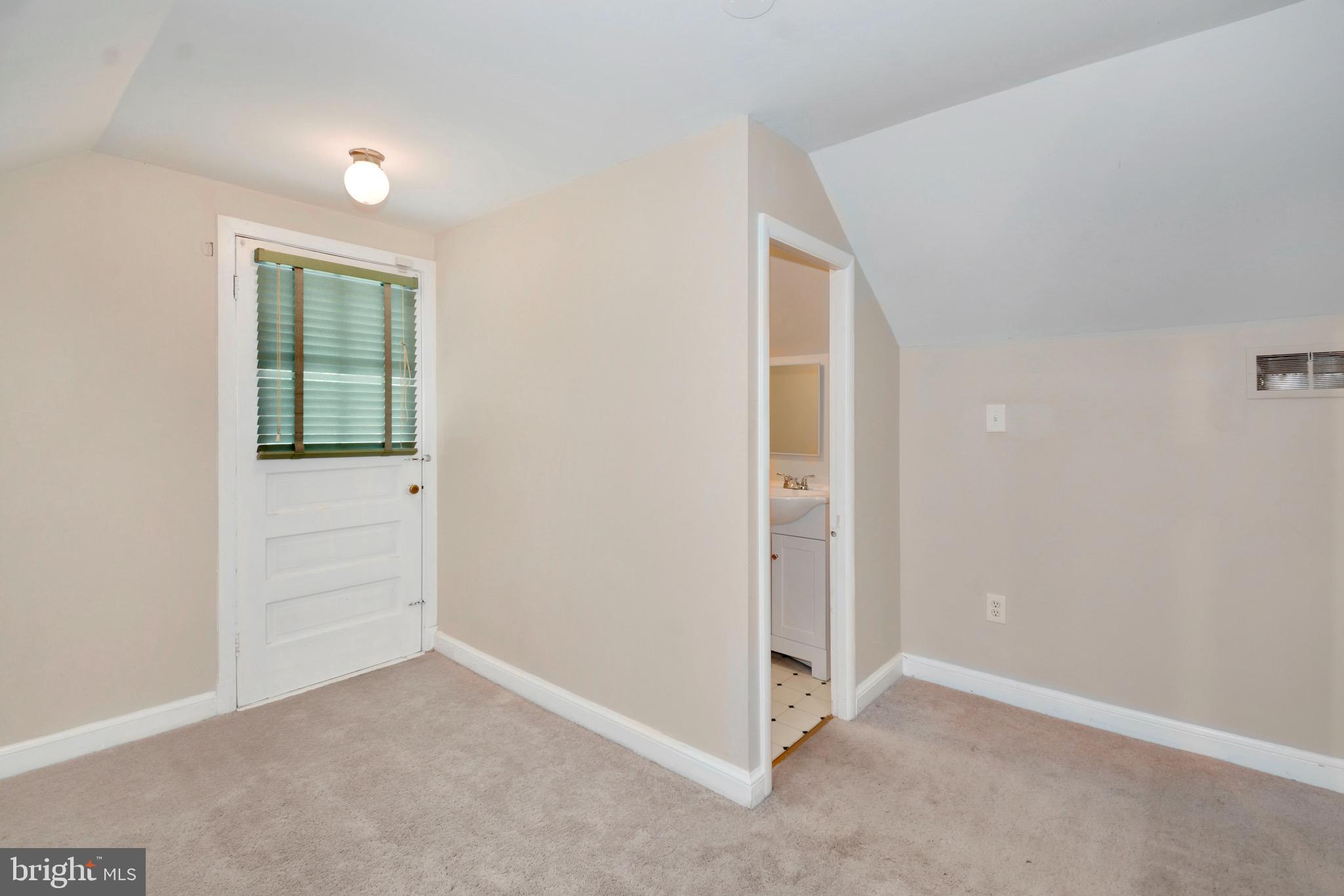 GLASSMANOR - Residential