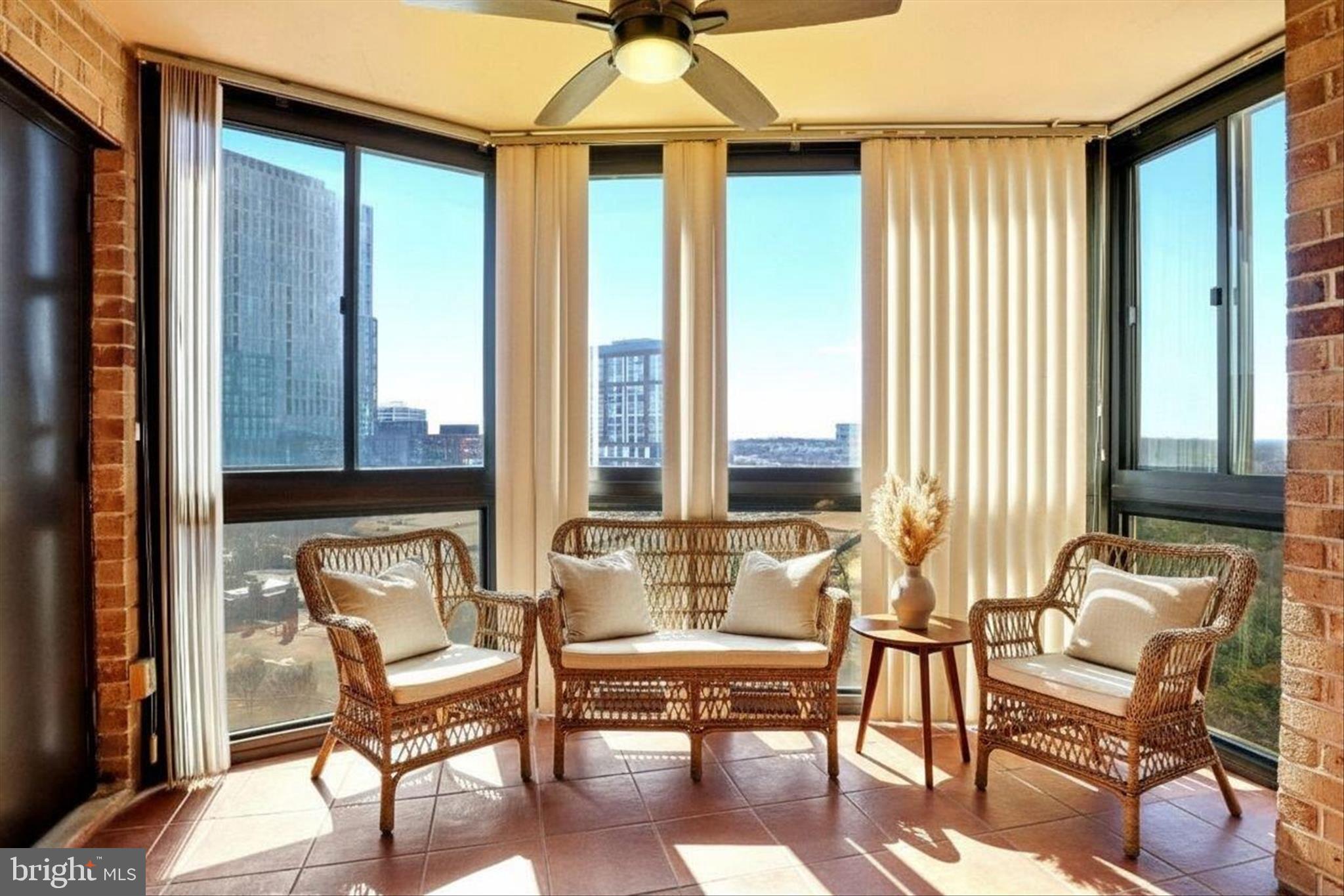 ROTONDA - Residential