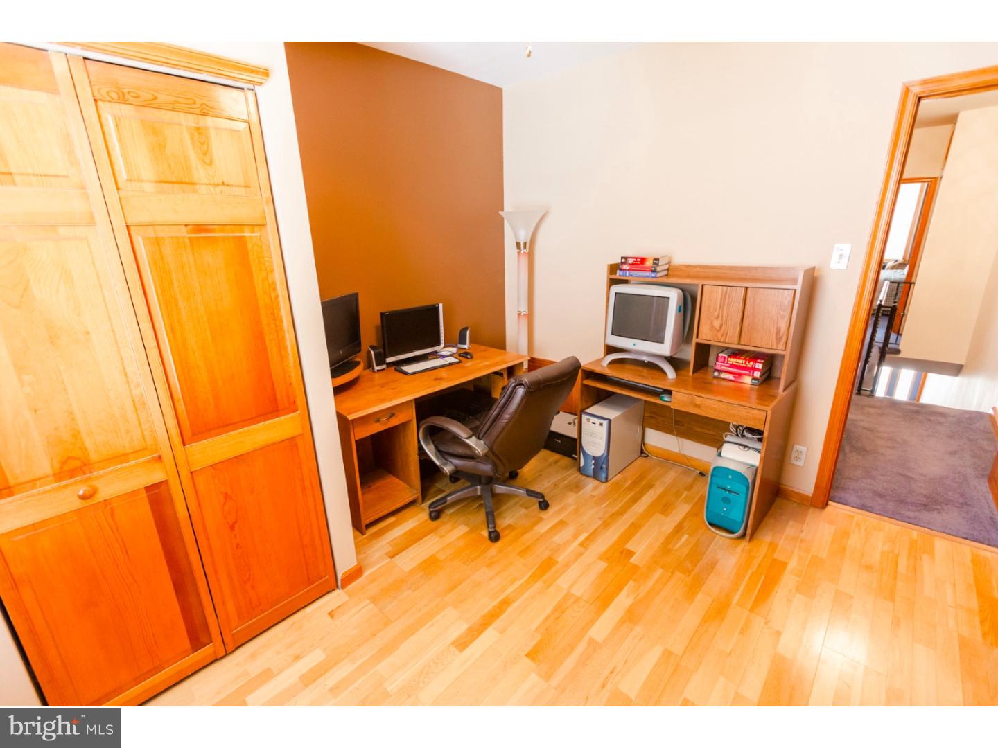 PORT RICHMOND - Residential