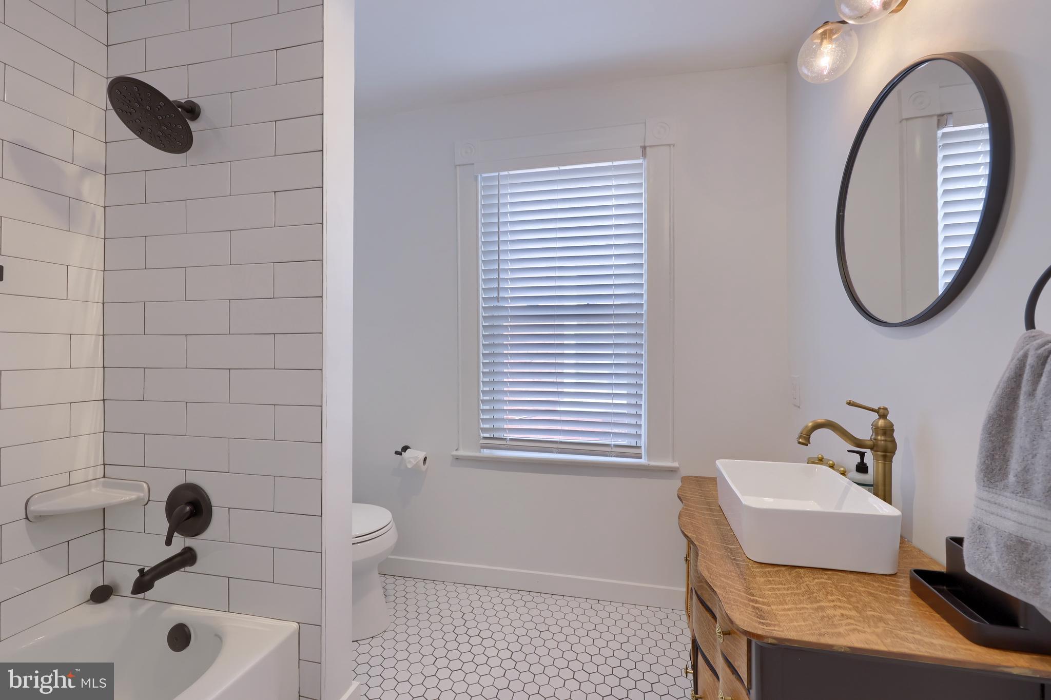 LANCASTER - Residential