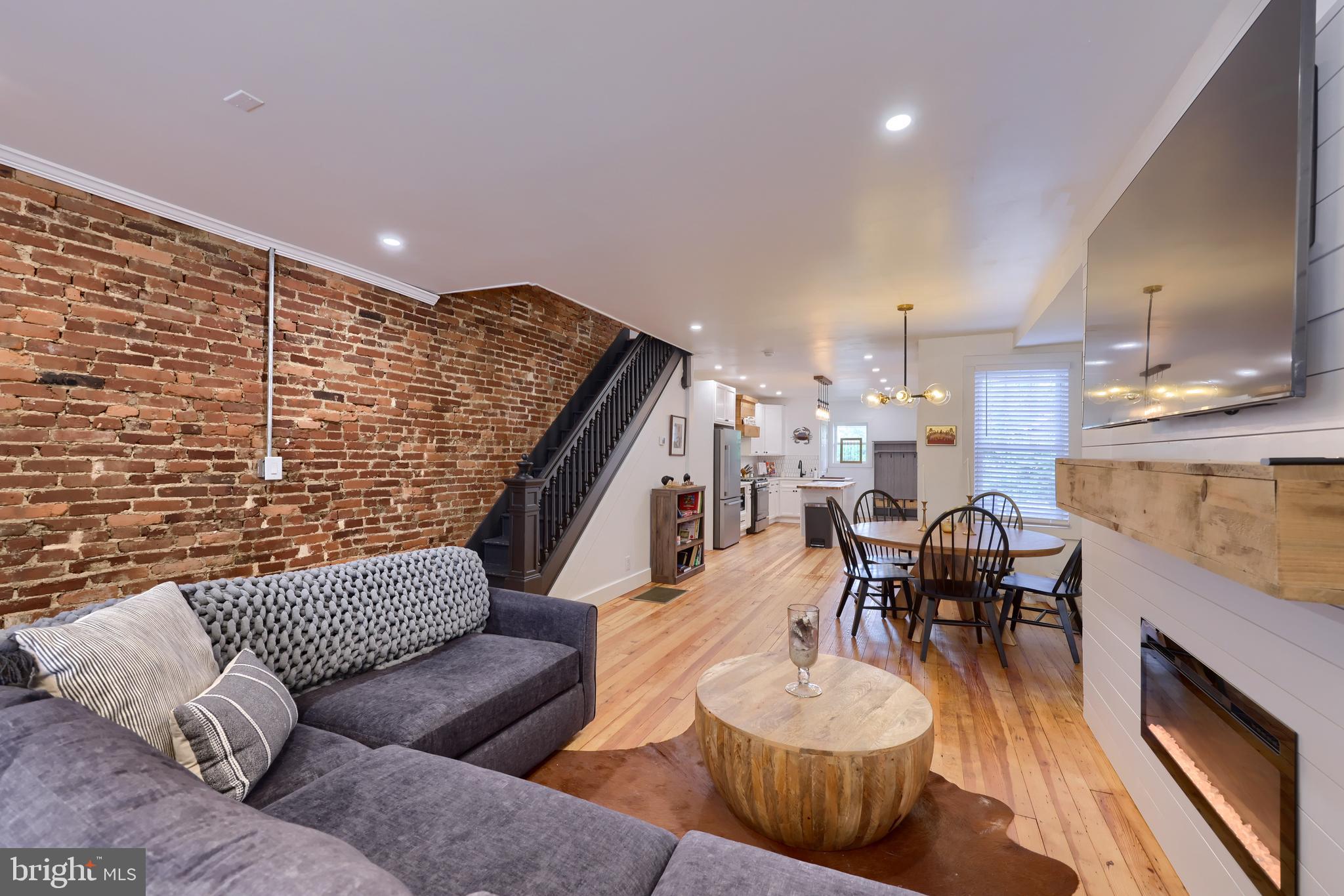 LANCASTER - Residential