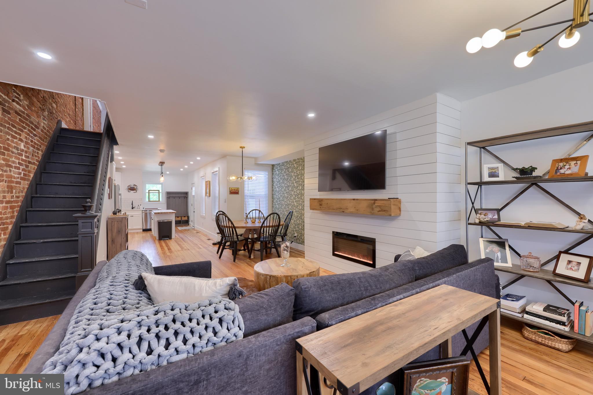 LANCASTER - Residential