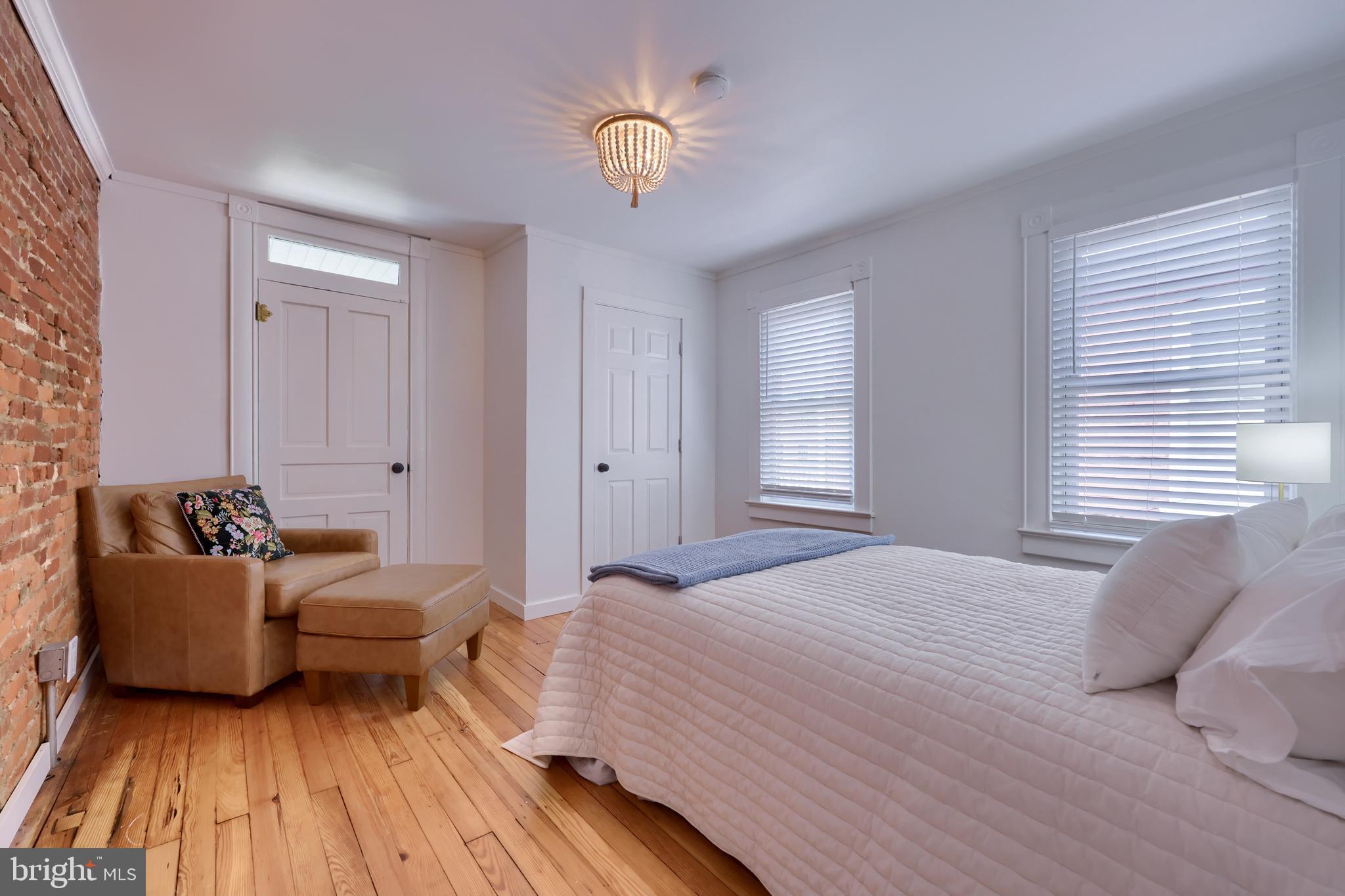 LANCASTER - Residential