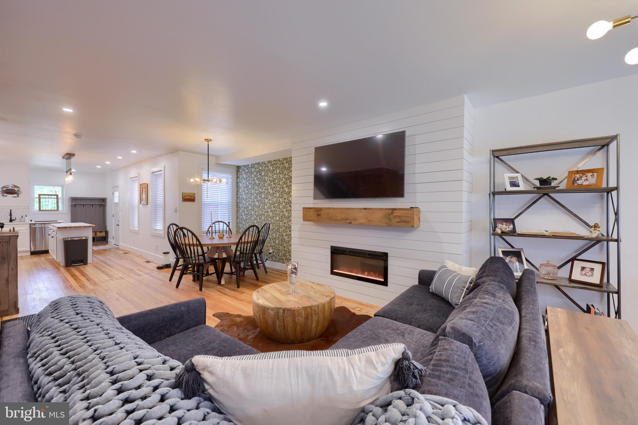 LANCASTER - Residential