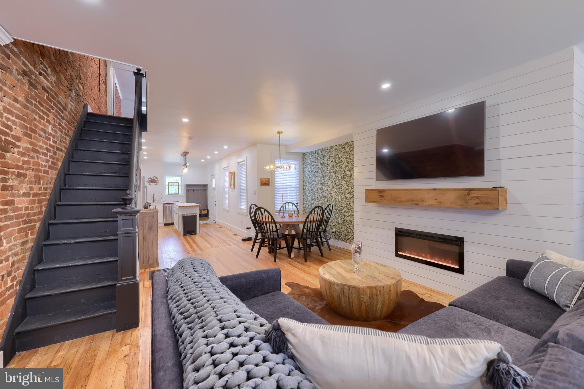 LANCASTER - Residential