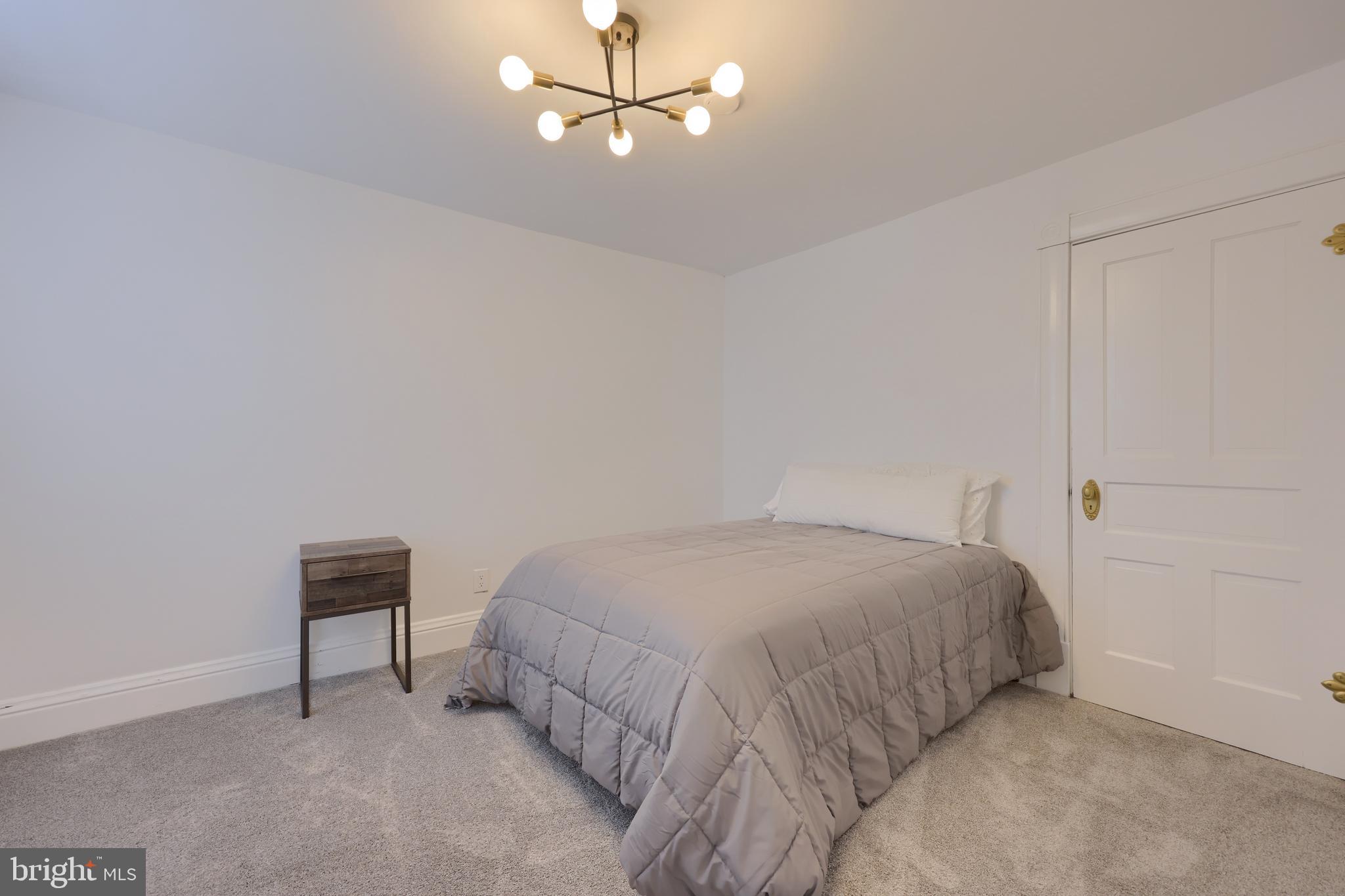 LANCASTER - Residential