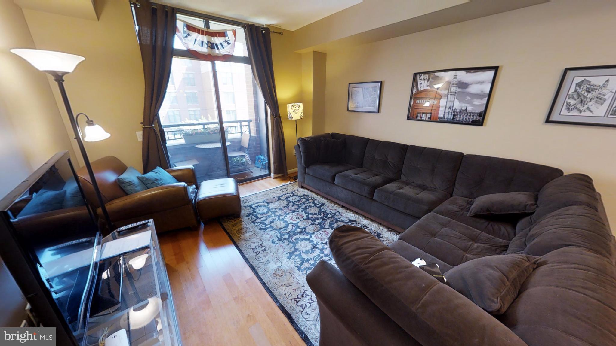 CLARENDON - Residential Lease