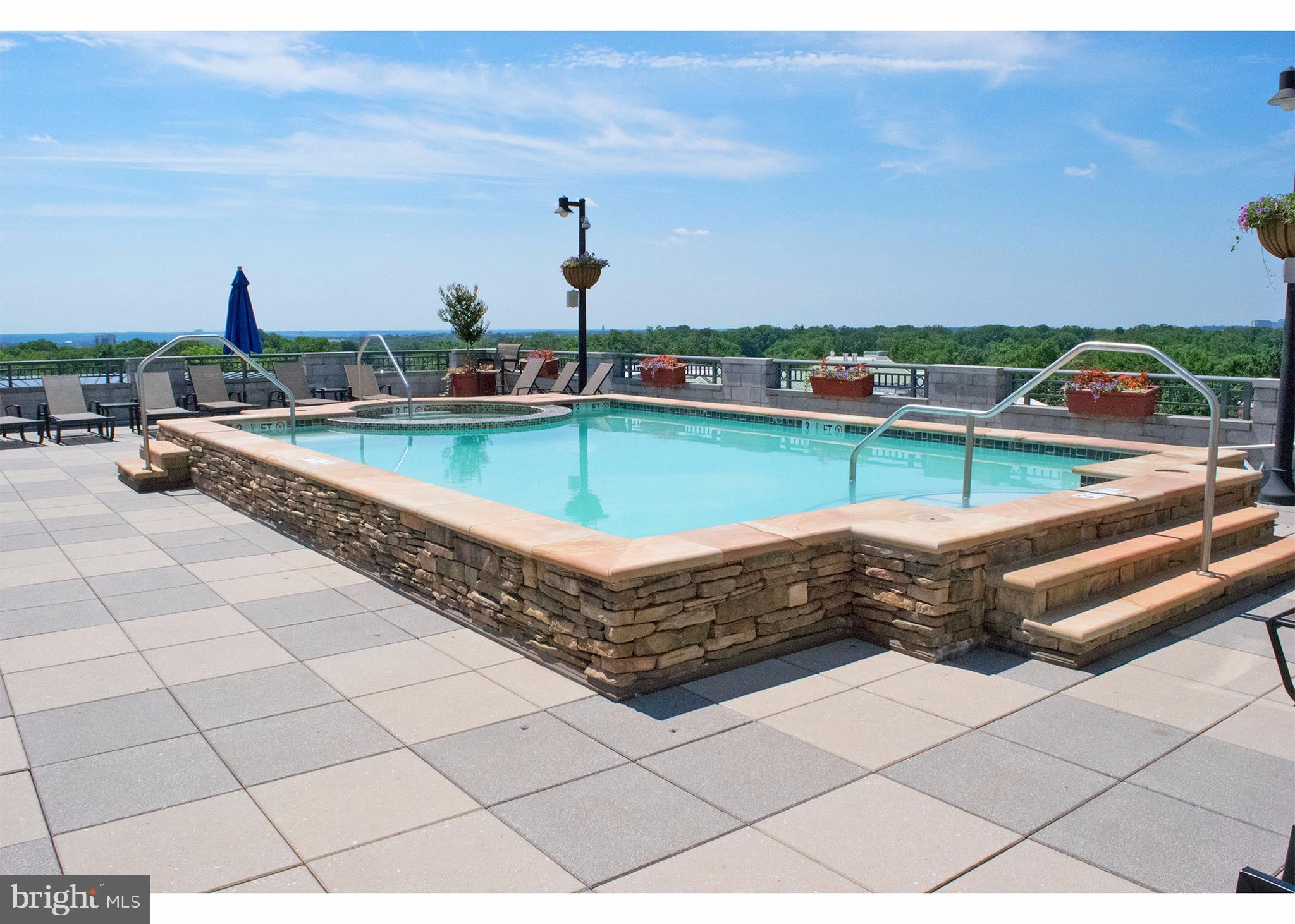 CLARENDON - Residential Lease