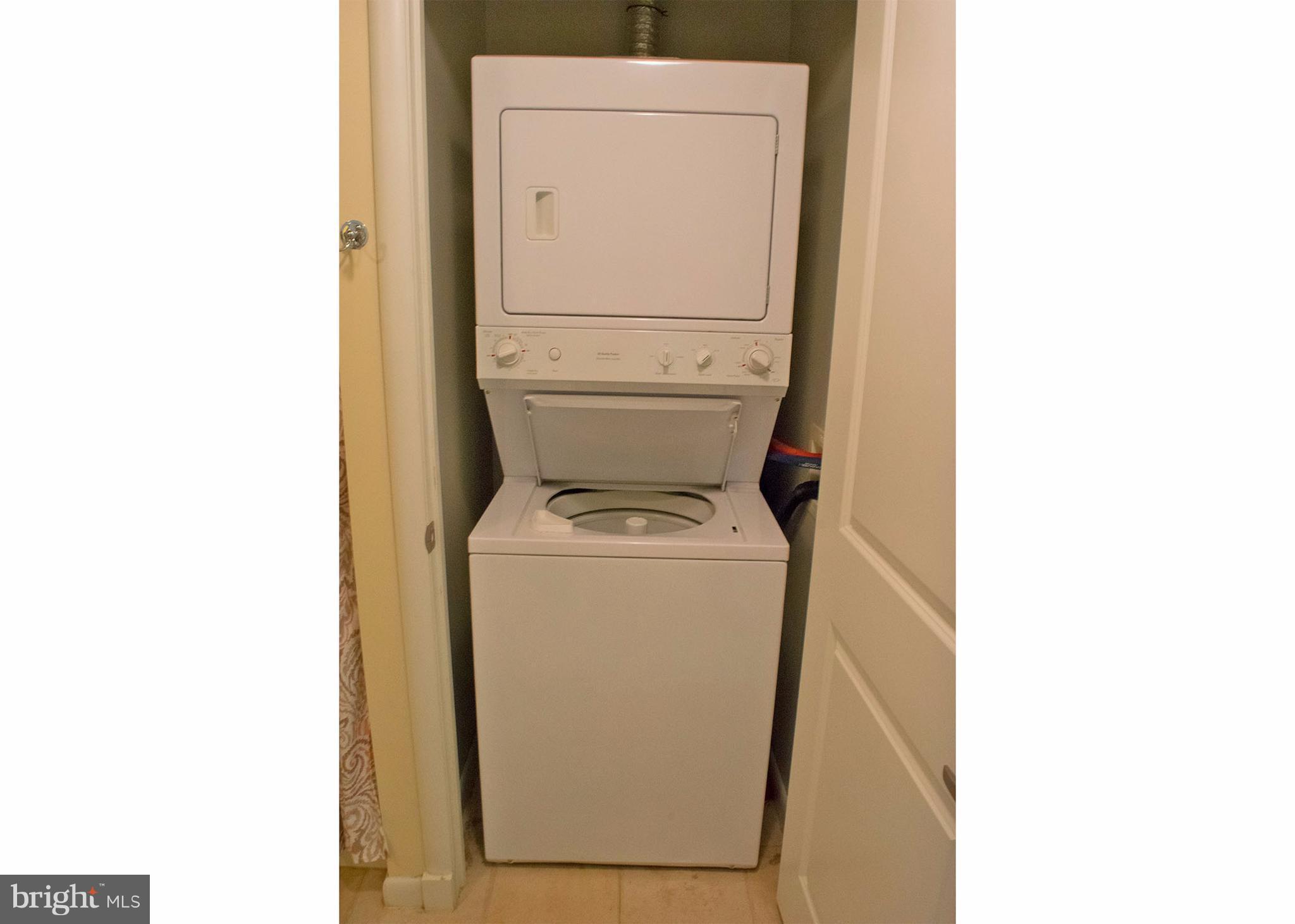 CLARENDON - Residential Lease