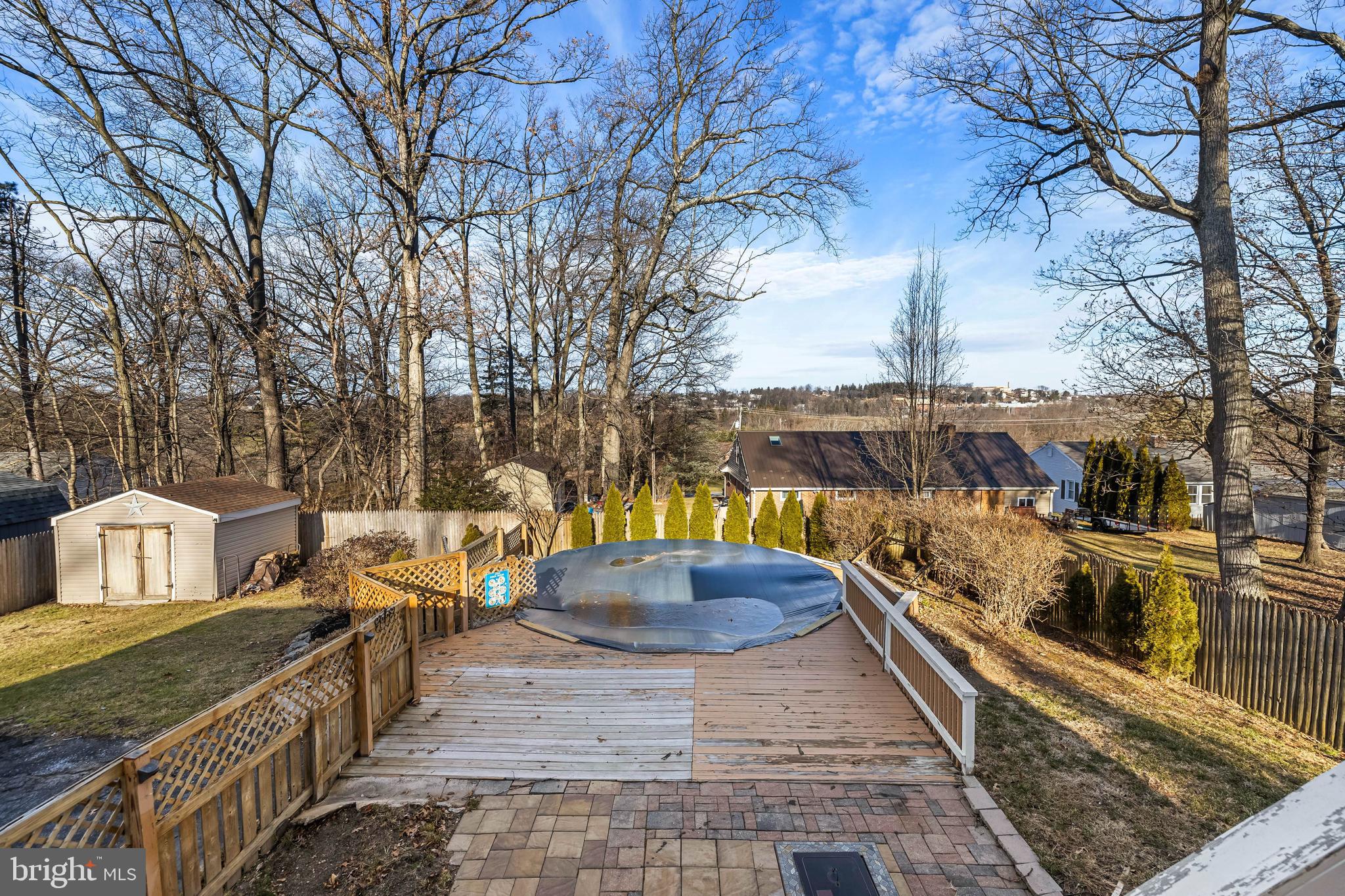 FOREST HILLS - Residential