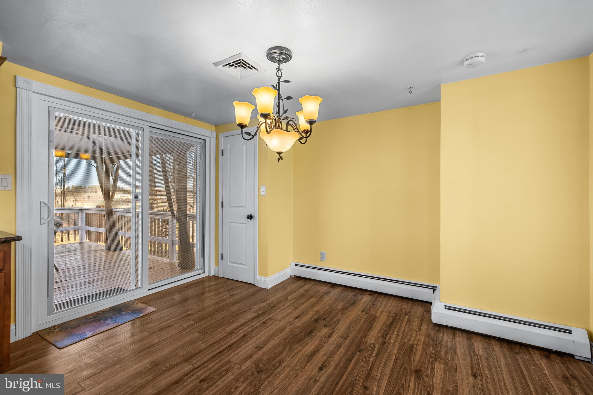 FOREST HILLS - Residential