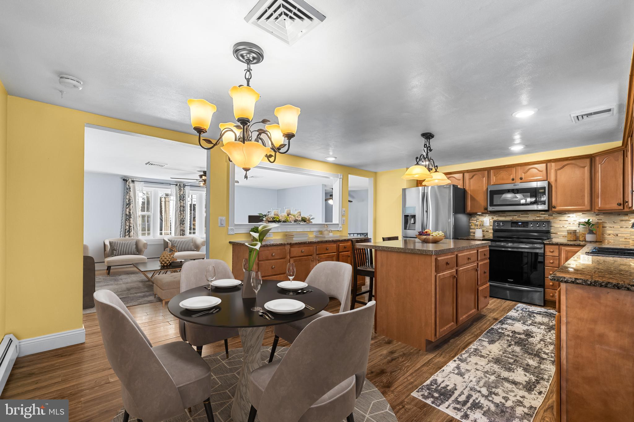 FOREST HILLS - Residential