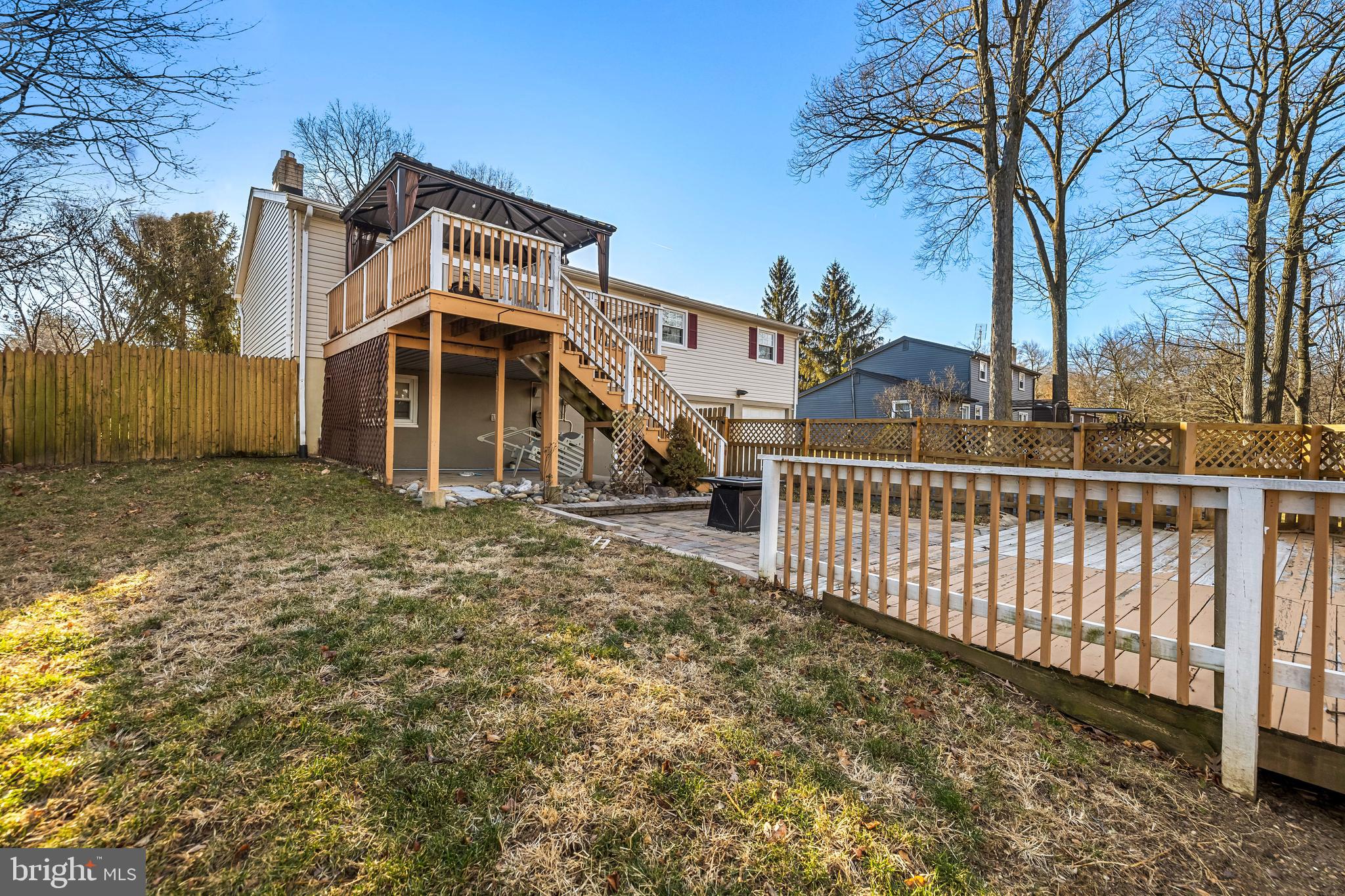 FOREST HILLS - Residential