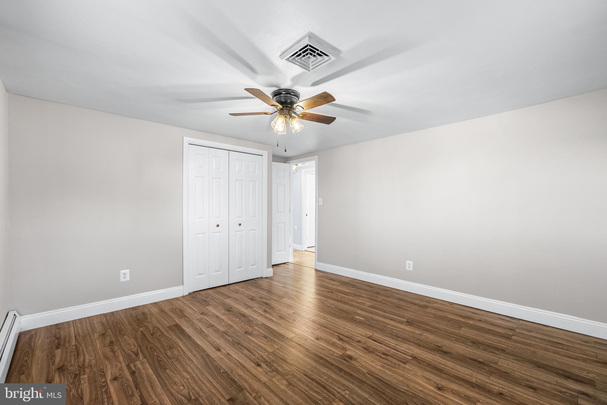 FOREST HILLS - Residential