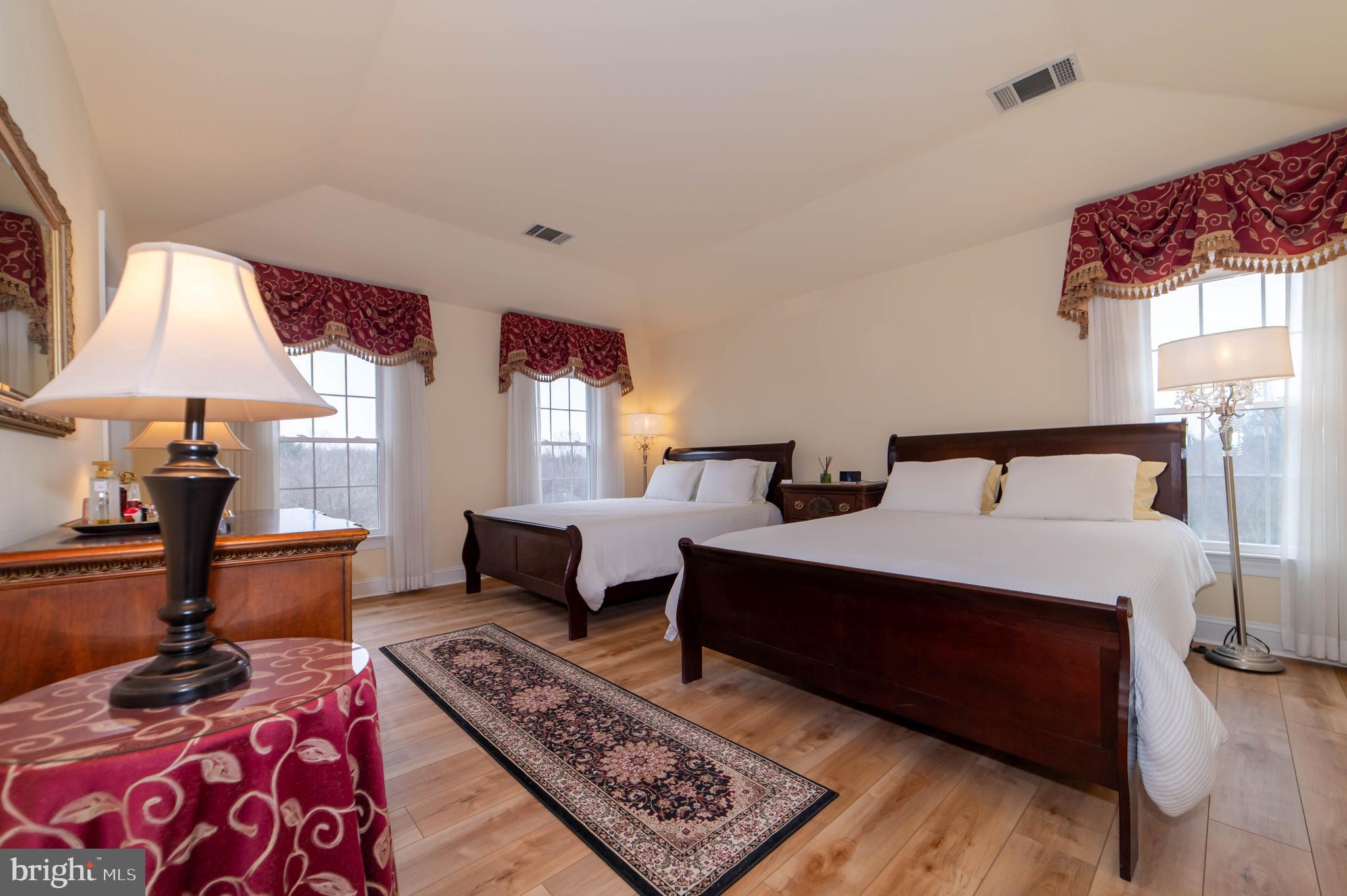 PINEY POND ESTATES - Residential