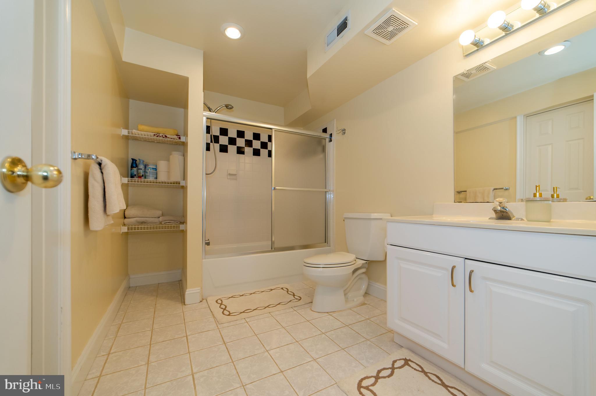 PINEY POND ESTATES - Residential