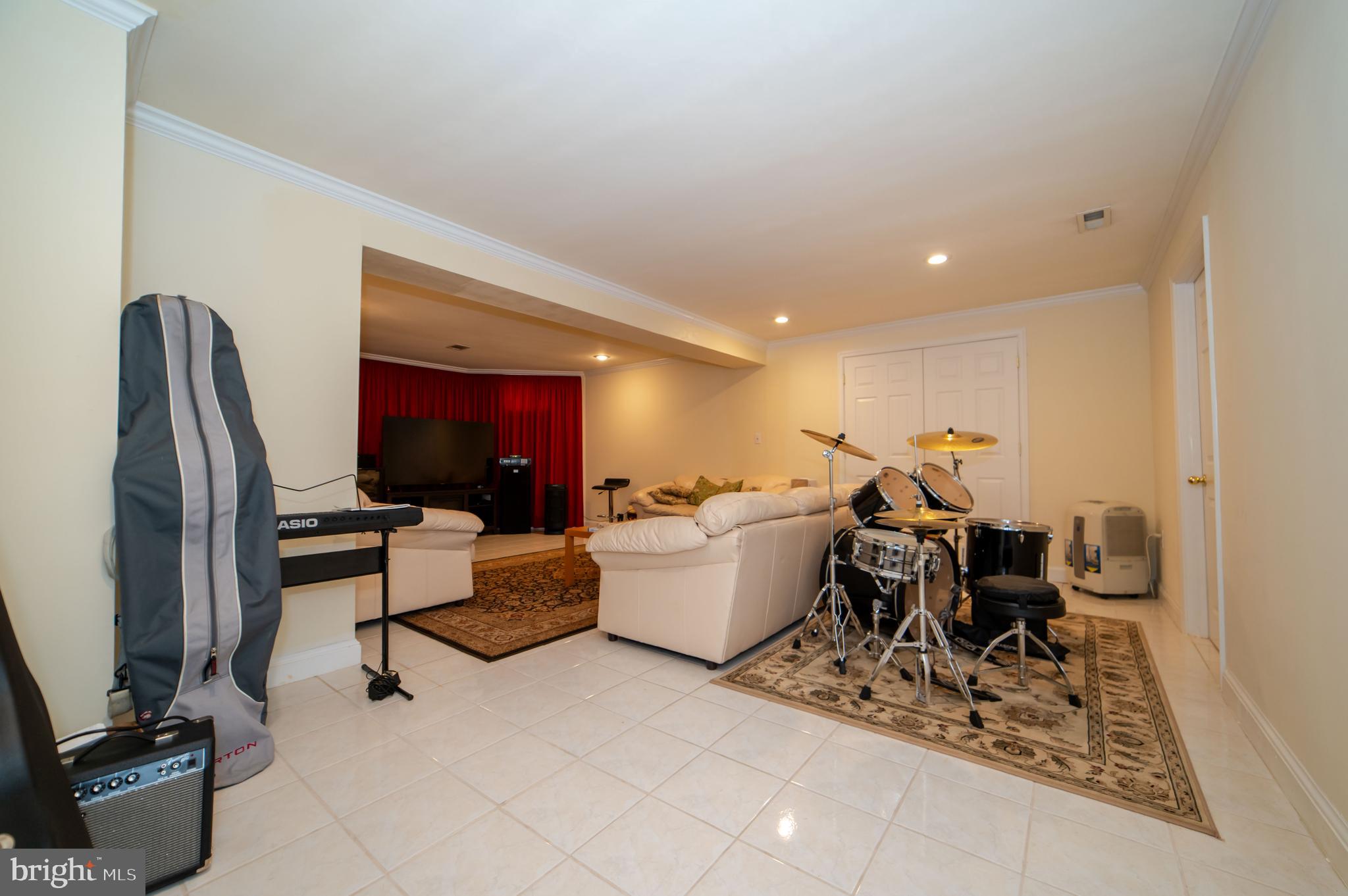 PINEY POND ESTATES - Residential