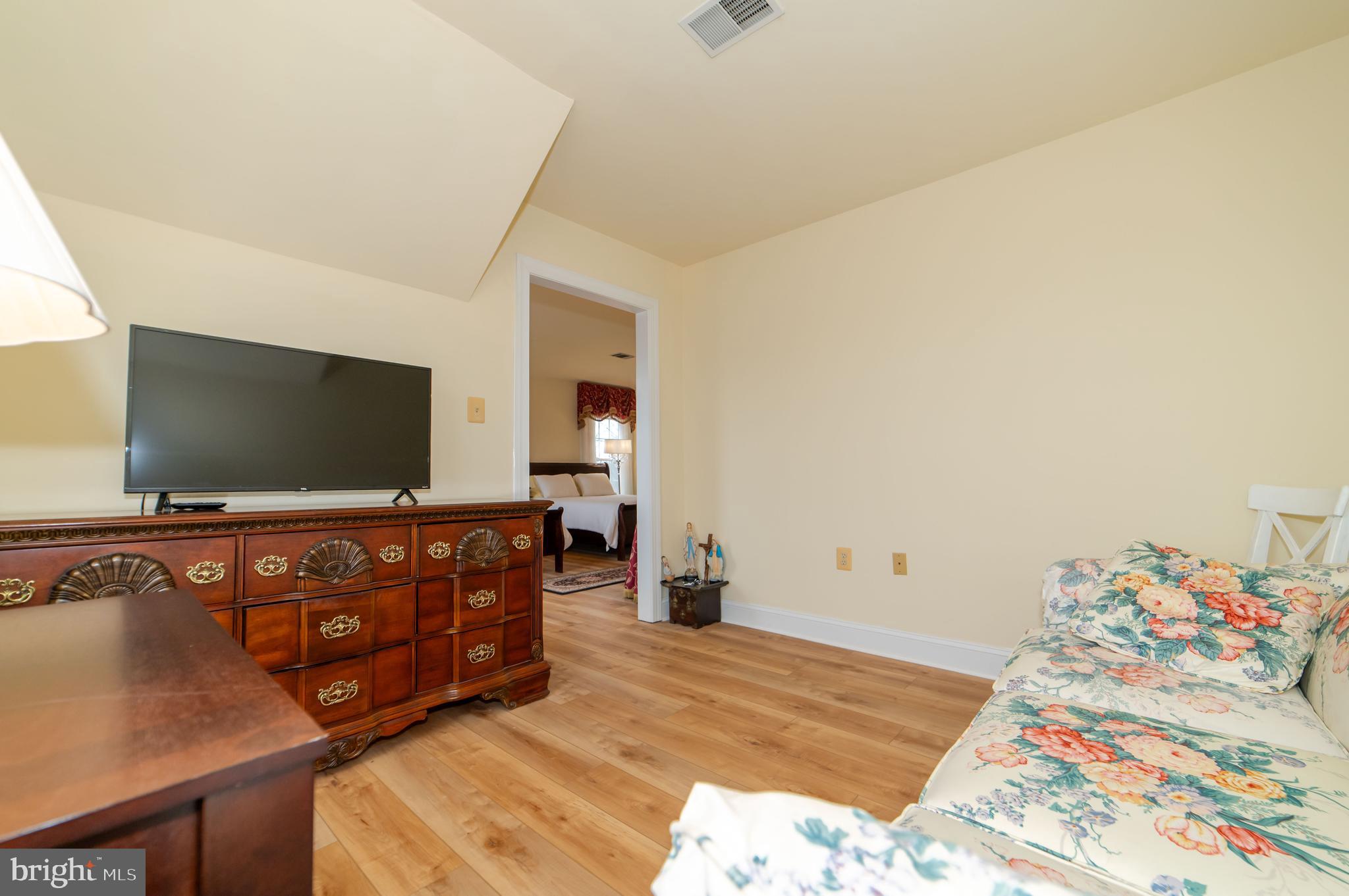 PINEY POND ESTATES - Residential