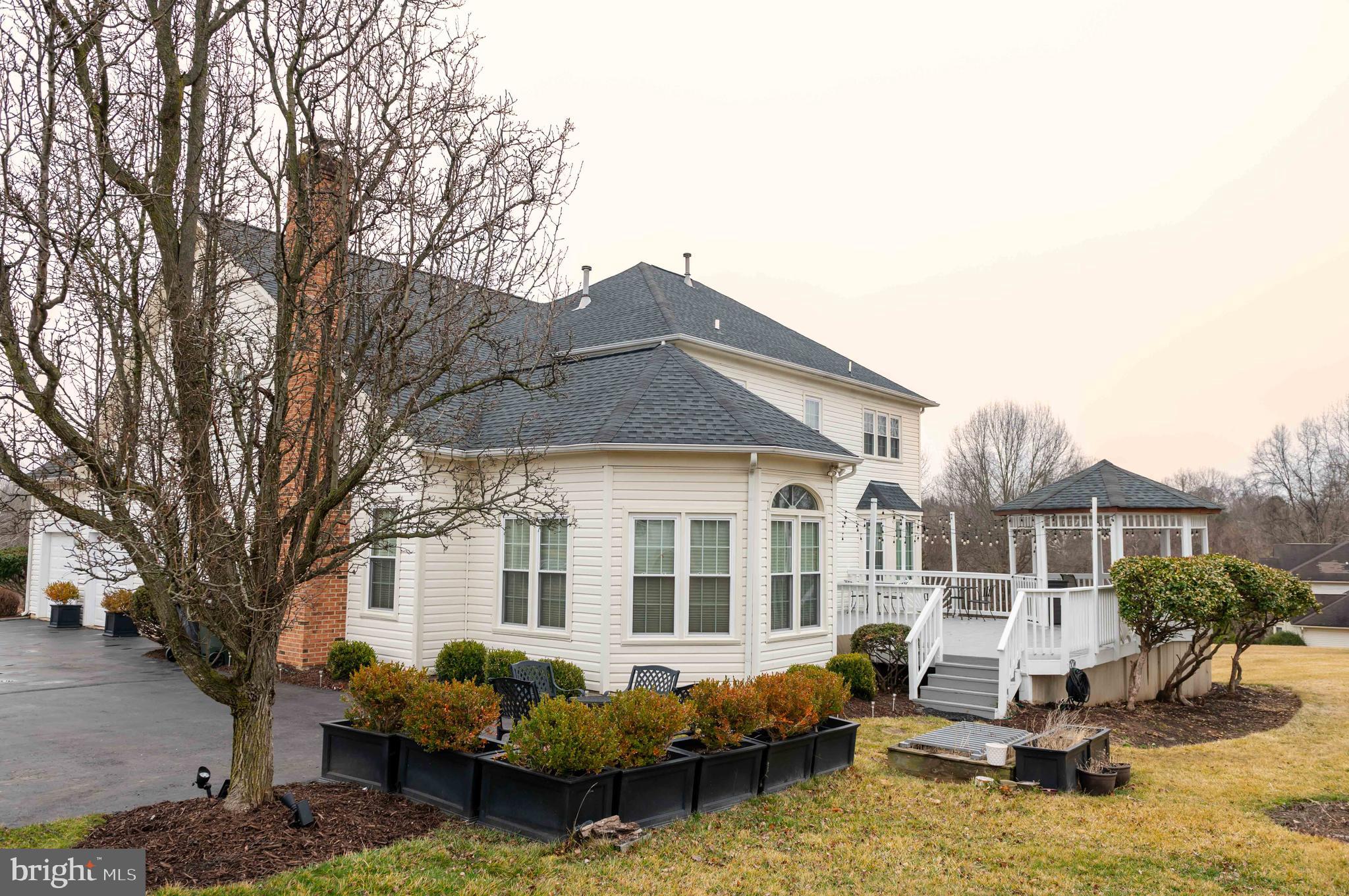 PINEY POND ESTATES - Residential