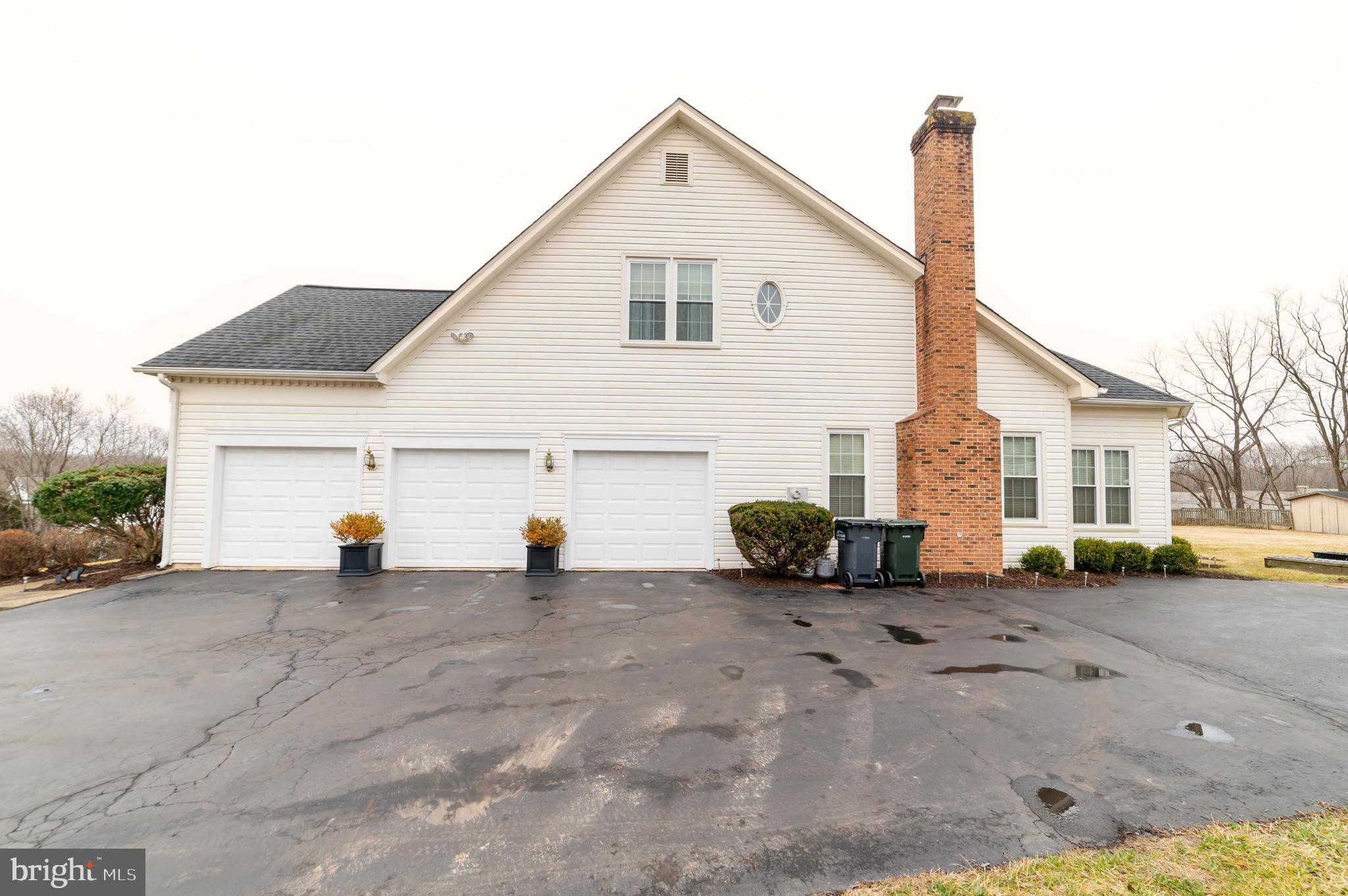 PINEY POND ESTATES - Residential