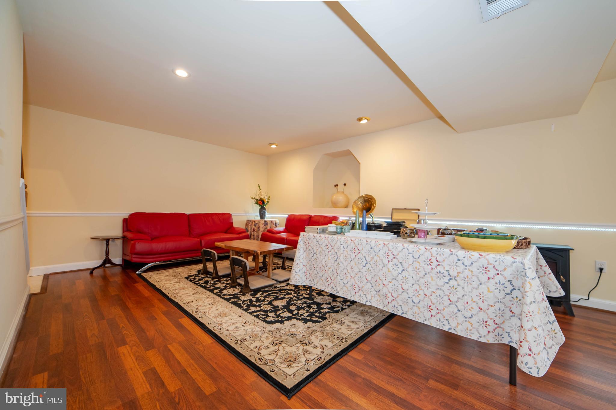 PINEY POND ESTATES - Residential