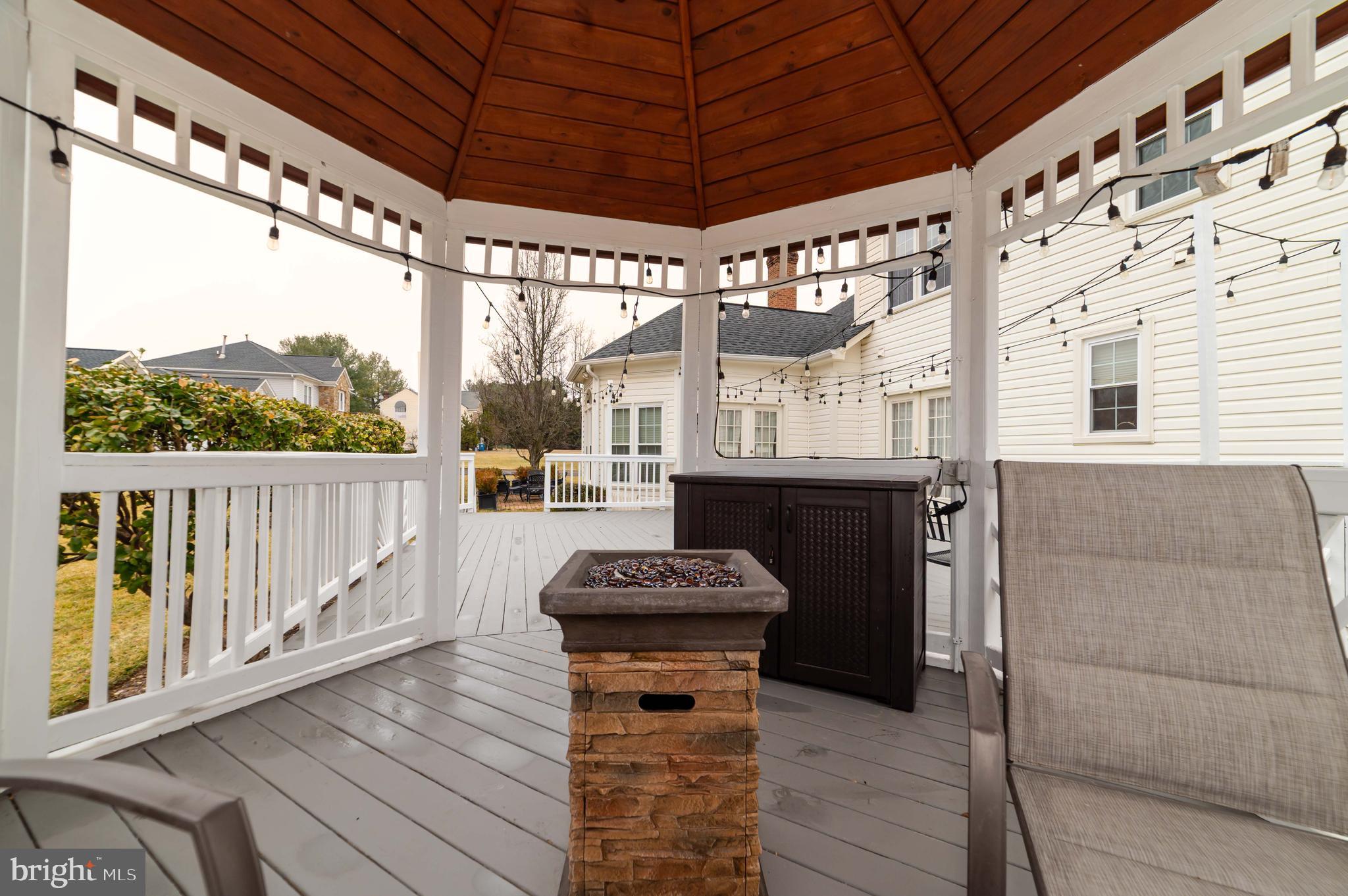 PINEY POND ESTATES - Residential