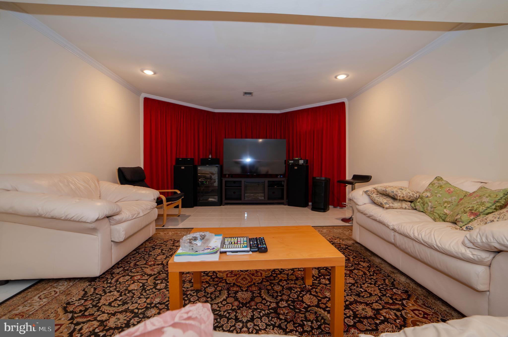 PINEY POND ESTATES - Residential