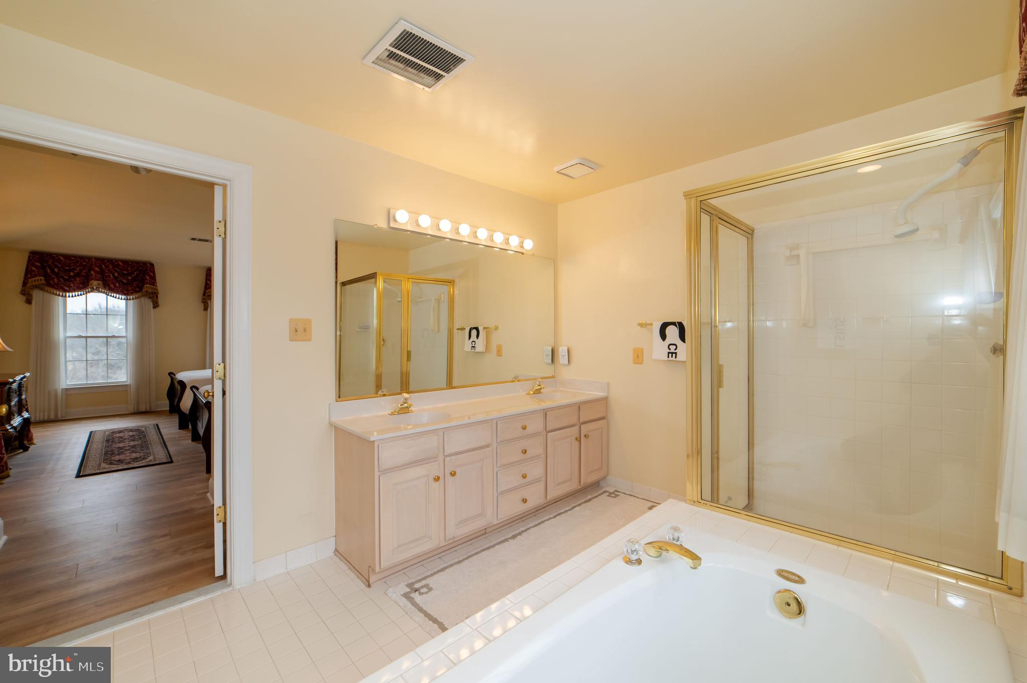 PINEY POND ESTATES - Residential