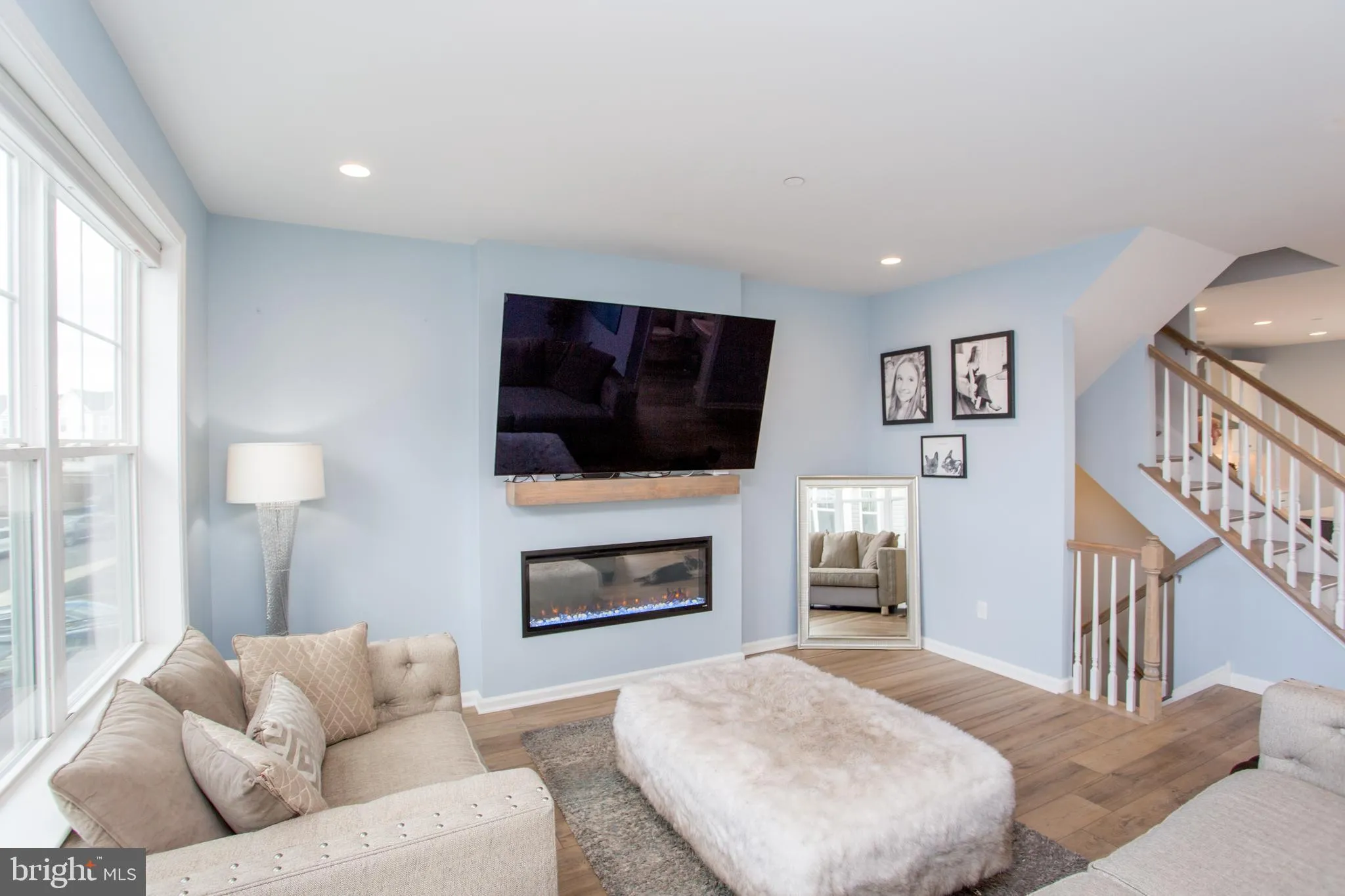 Chalfont, Pennsylvania 18914, United States, 3 Bedrooms Bedrooms, ,4 BathroomsBathrooms,Residential,Active,235498