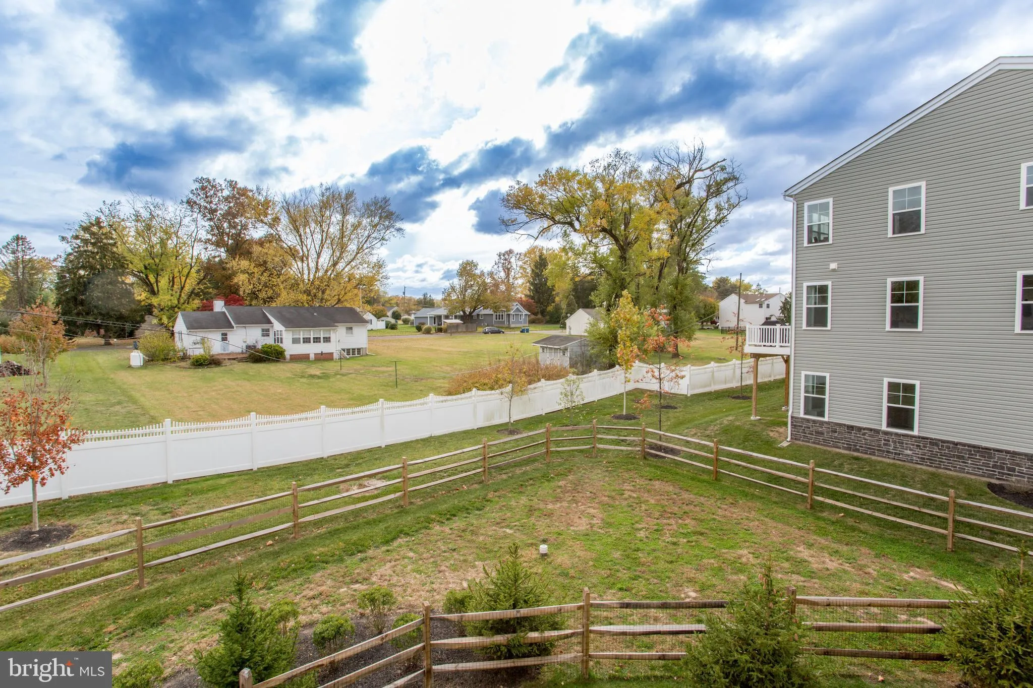 Chalfont, Pennsylvania 18914, United States, 3 Bedrooms Bedrooms, ,4 BathroomsBathrooms,Residential,Active,235498