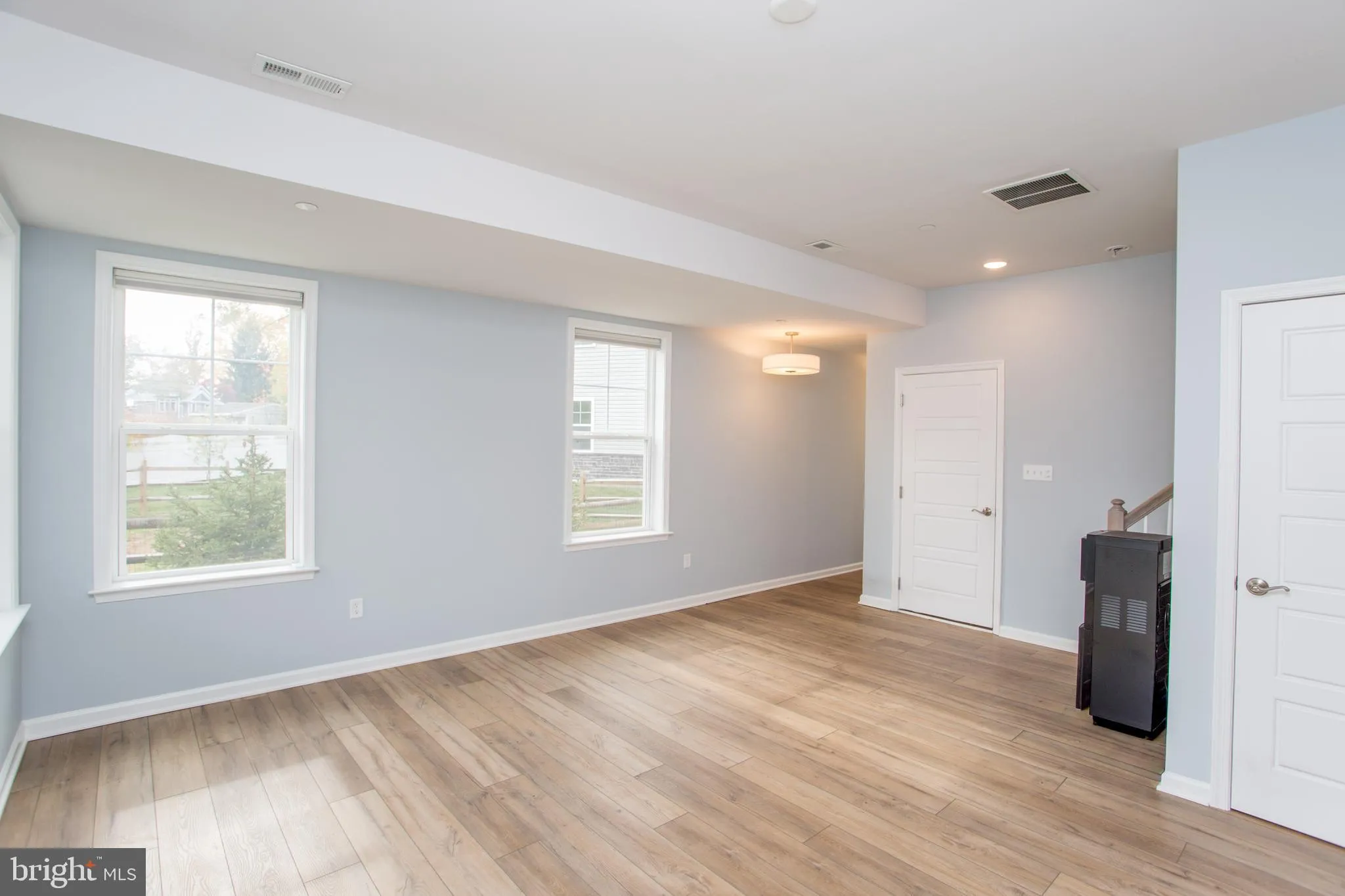 Chalfont, Pennsylvania 18914, United States, 3 Bedrooms Bedrooms, ,4 BathroomsBathrooms,Residential,Active,235498