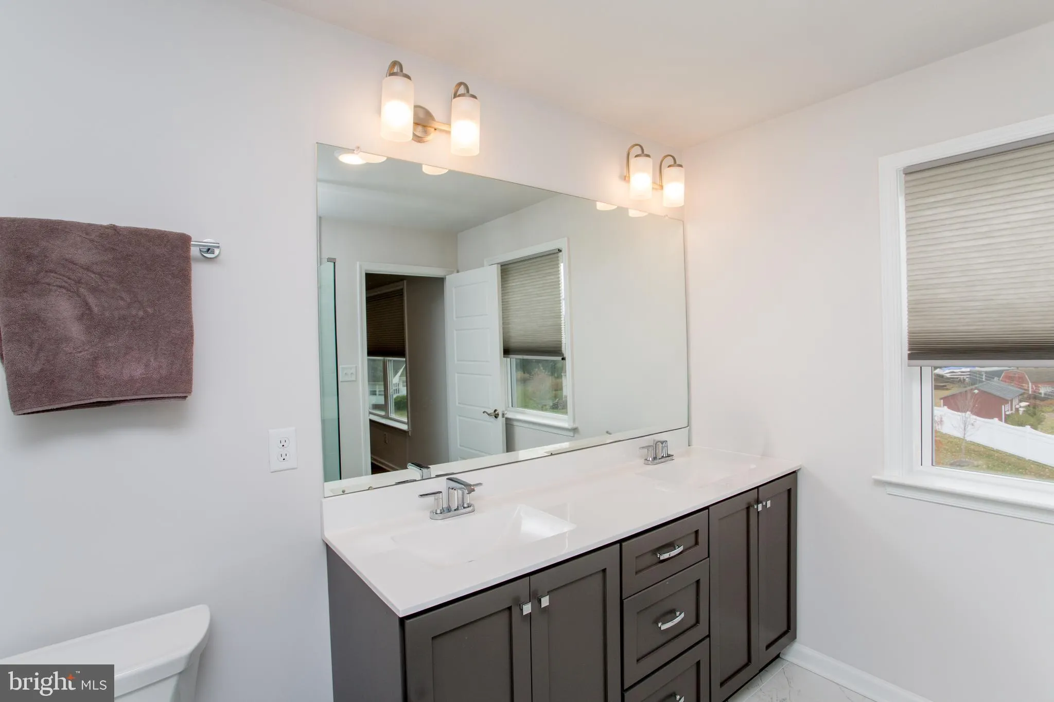 Chalfont, Pennsylvania 18914, United States, 3 Bedrooms Bedrooms, ,4 BathroomsBathrooms,Residential,Active,235498