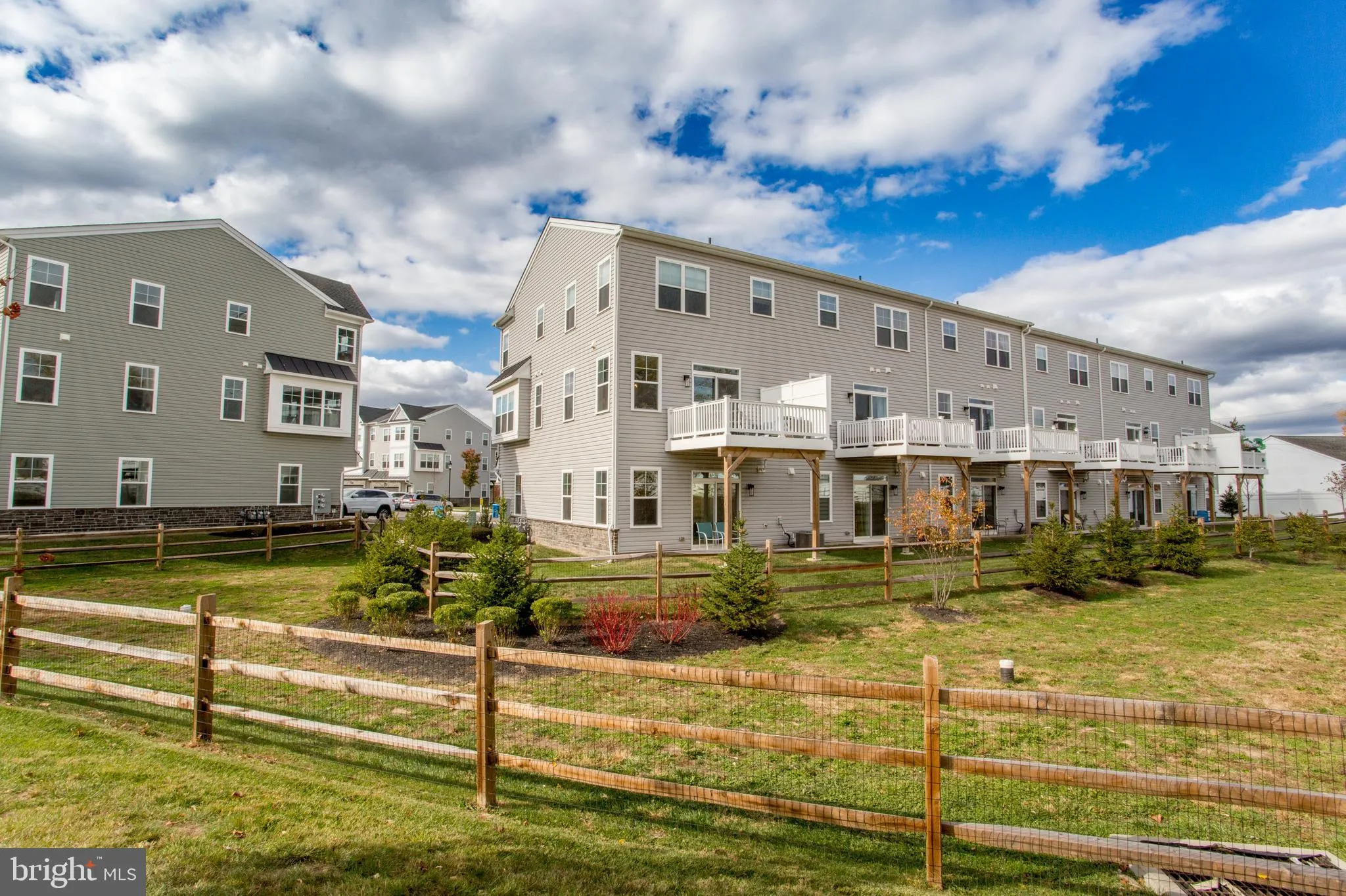 Chalfont, Pennsylvania 18914, United States, 3 Bedrooms Bedrooms, ,4 BathroomsBathrooms,Residential,Active,235498