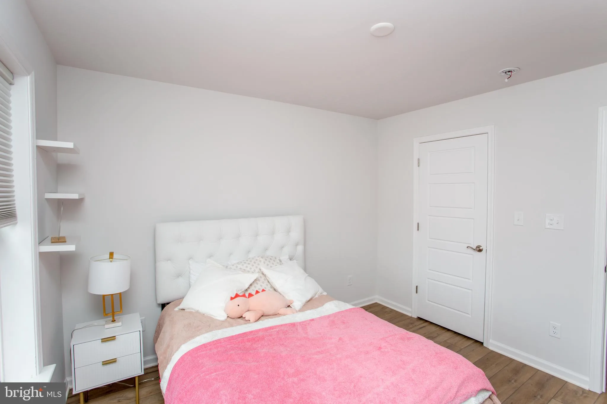 Chalfont, Pennsylvania 18914, United States, 3 Bedrooms Bedrooms, ,4 BathroomsBathrooms,Residential,Active,235498