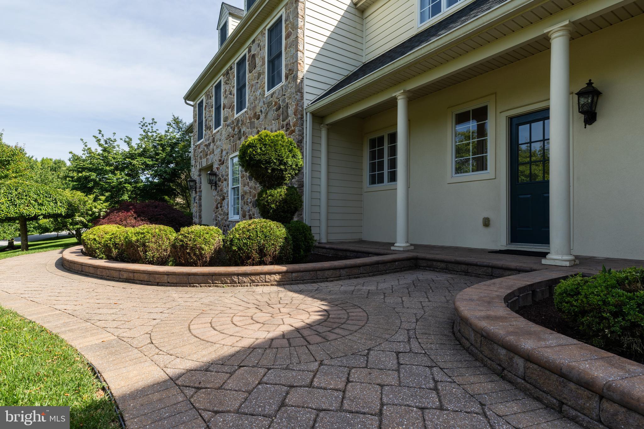 14 MAENTEL DRIVE