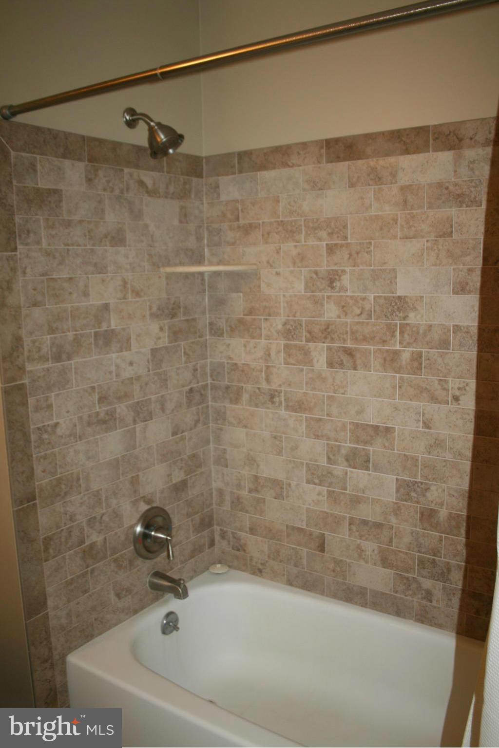 BLACKWALNUT COVE - Residential