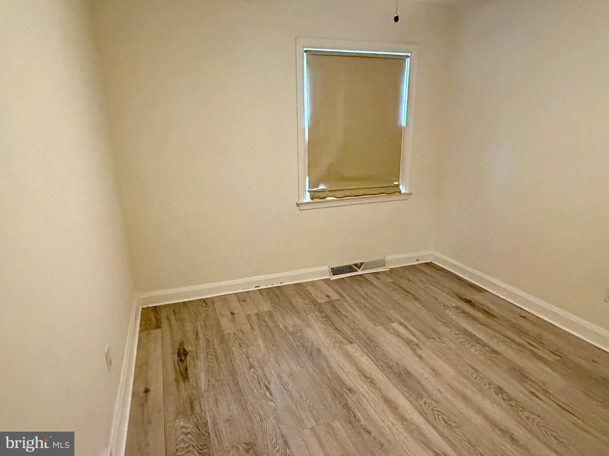 INGLESIDE MANOR - Residential