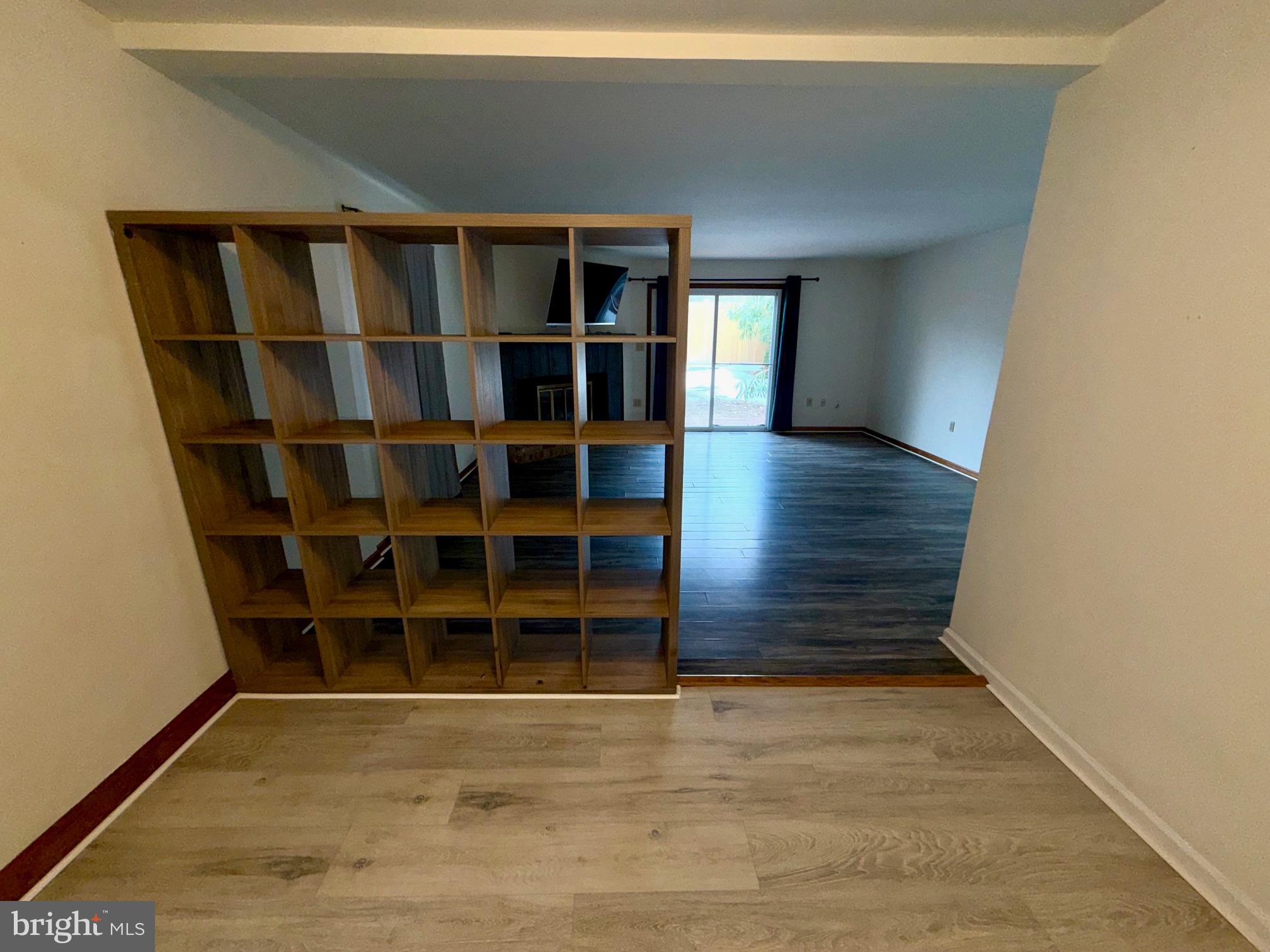 INGLESIDE MANOR - Residential