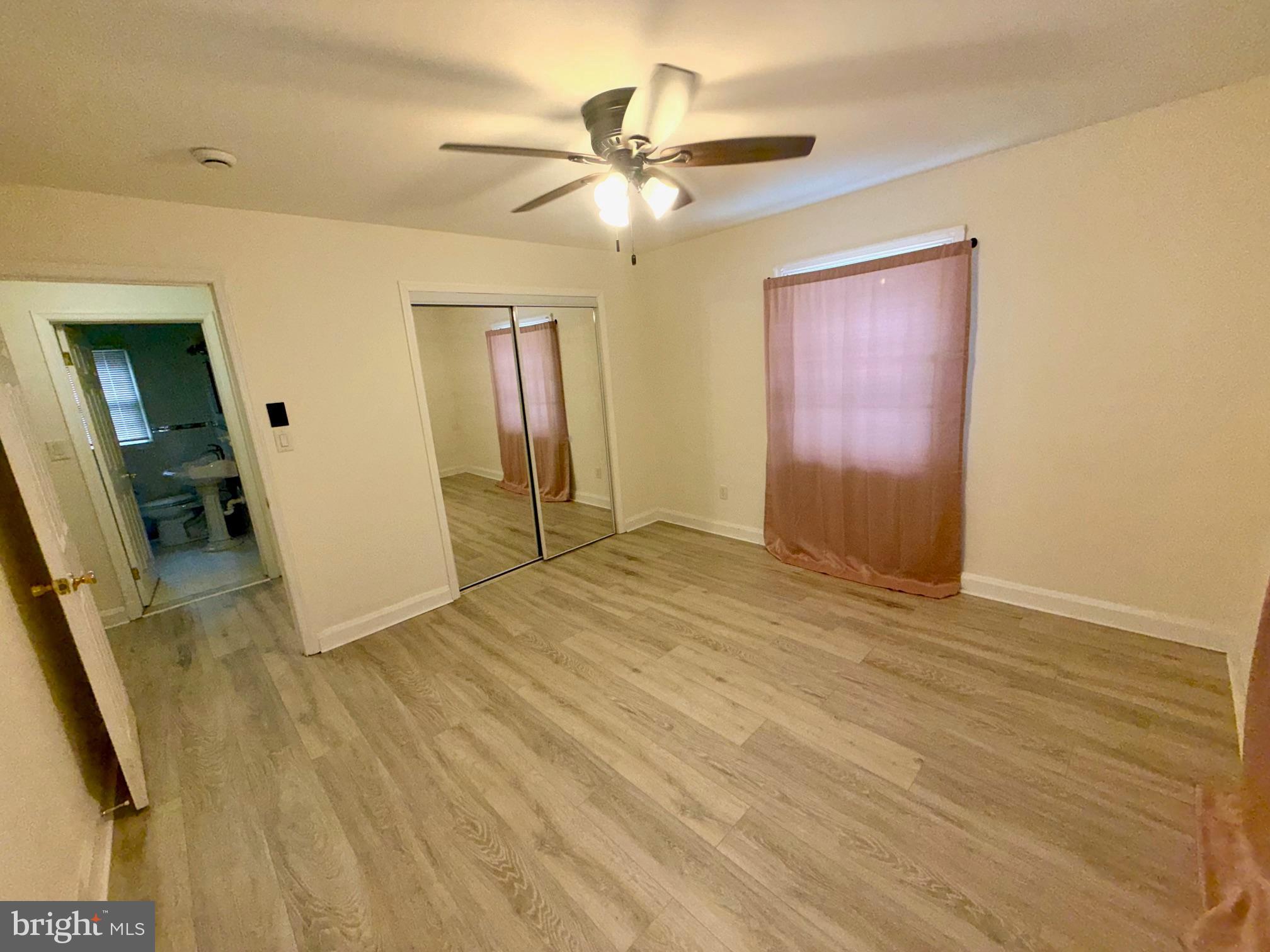 INGLESIDE MANOR - Residential