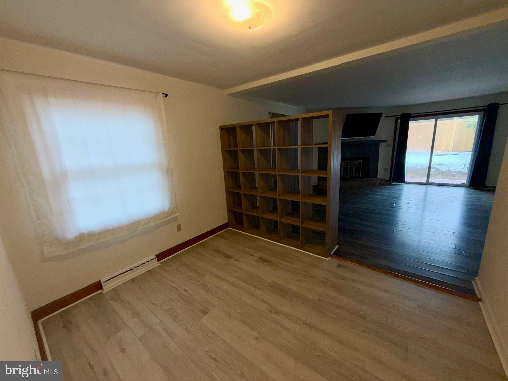 INGLESIDE MANOR - Residential