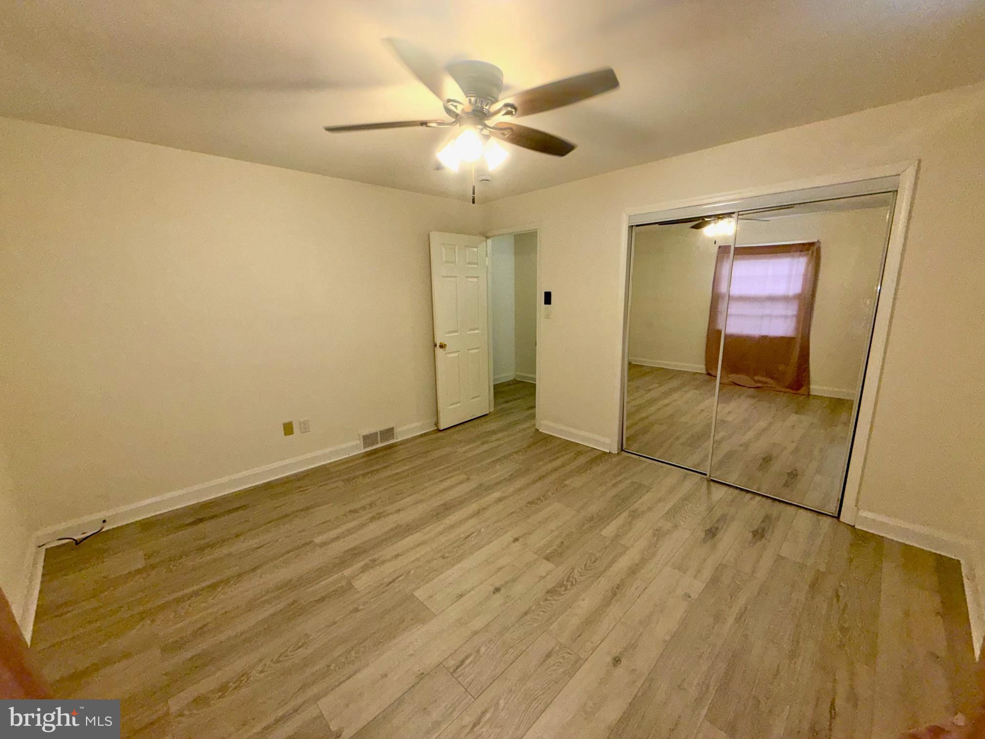 INGLESIDE MANOR - Residential