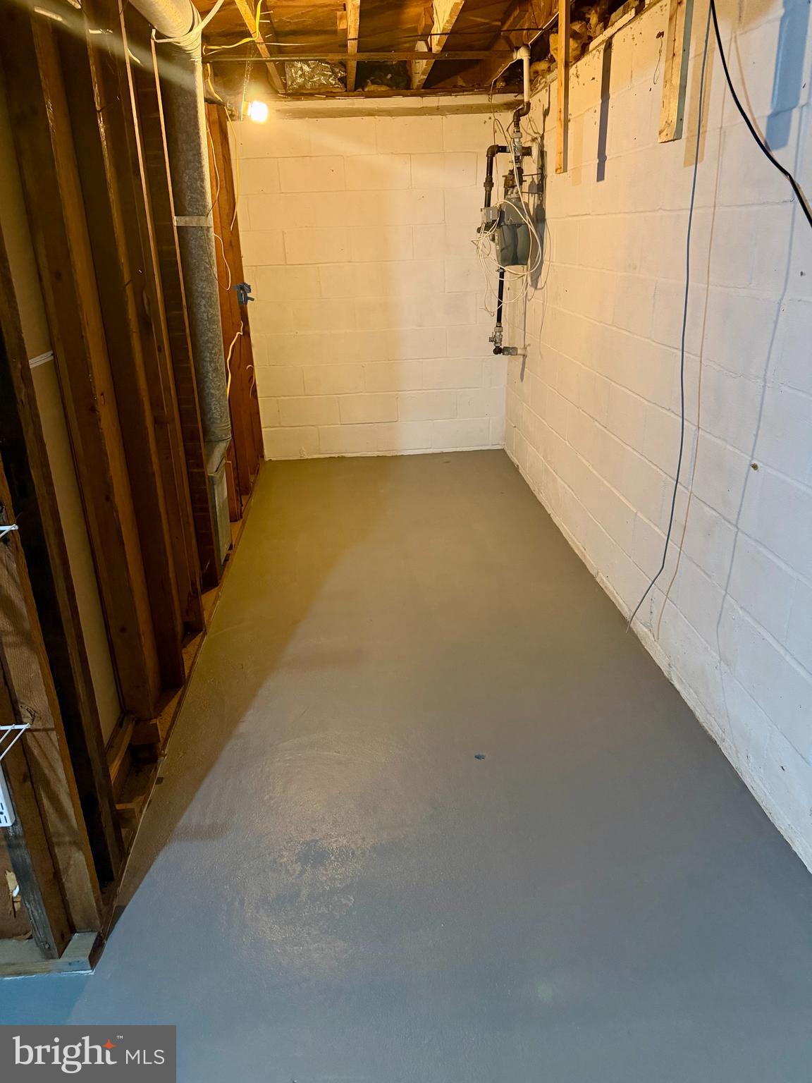 INGLESIDE MANOR - Residential