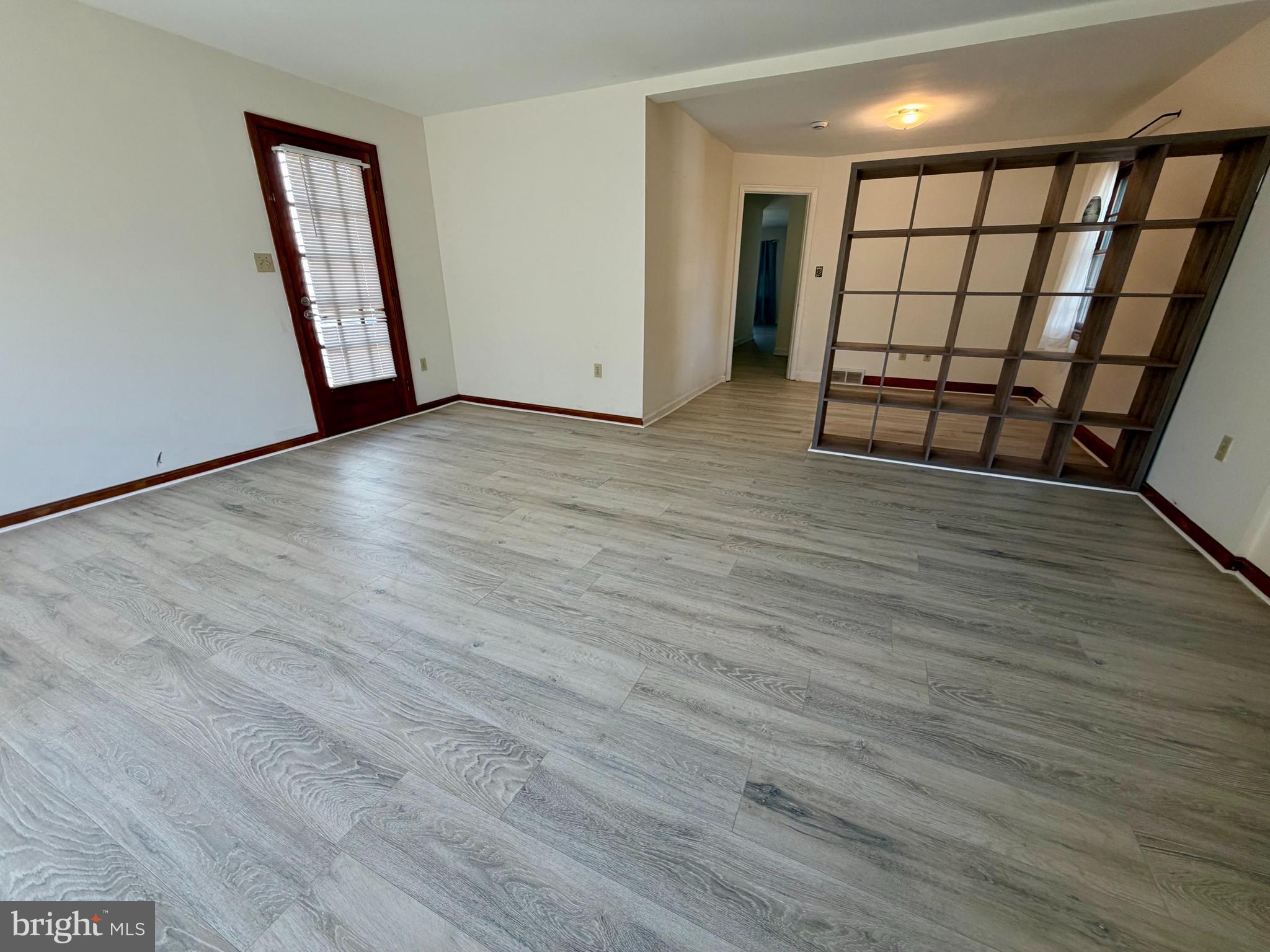 INGLESIDE MANOR - Residential